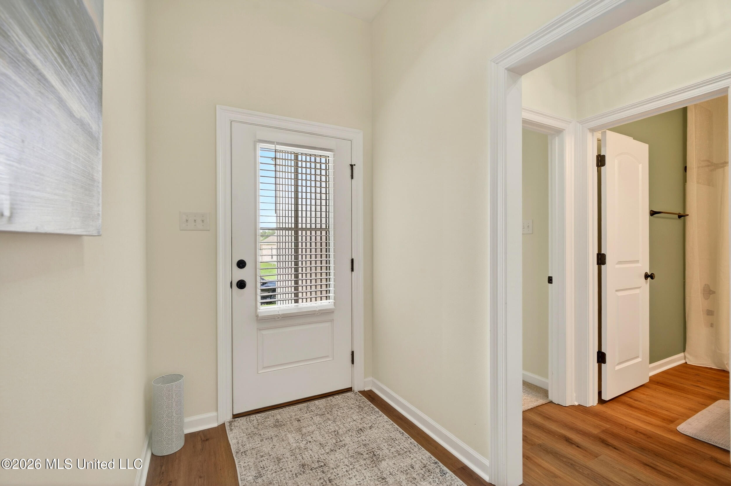 11402 Crystal Lake Drive Property Photo 6