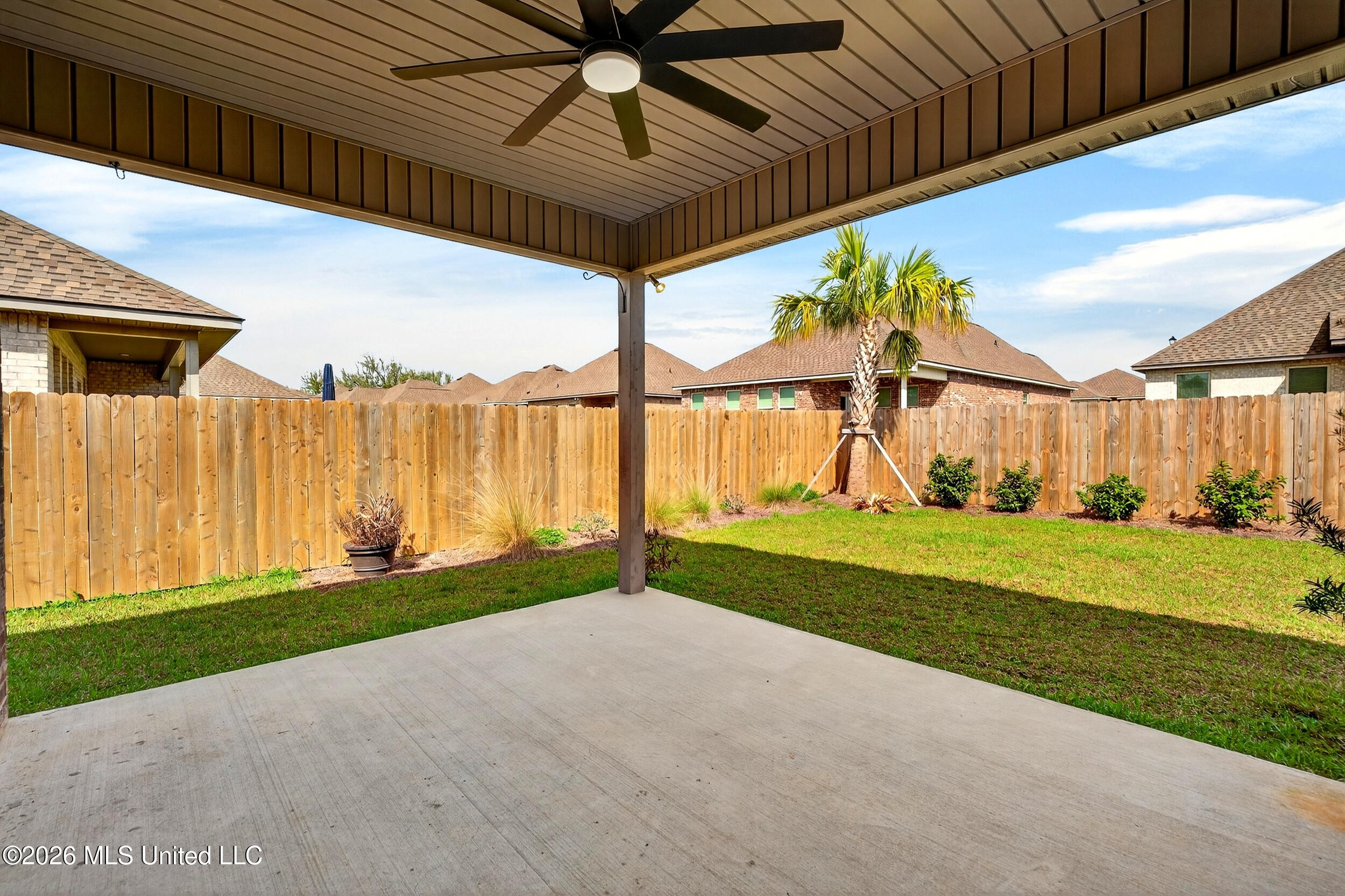 11402 Crystal Lake Drive Property Photo 41