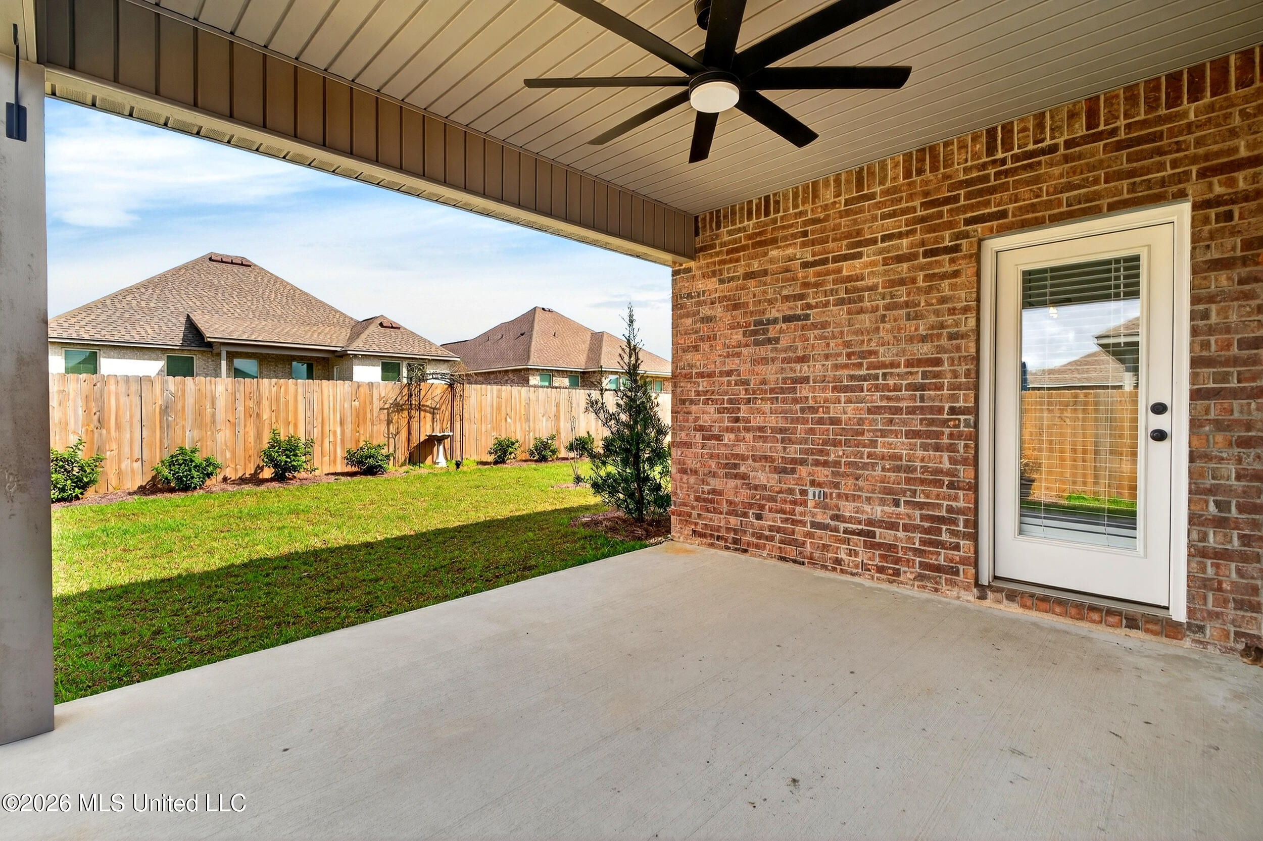 11402 Crystal Lake Drive Property Photo 42