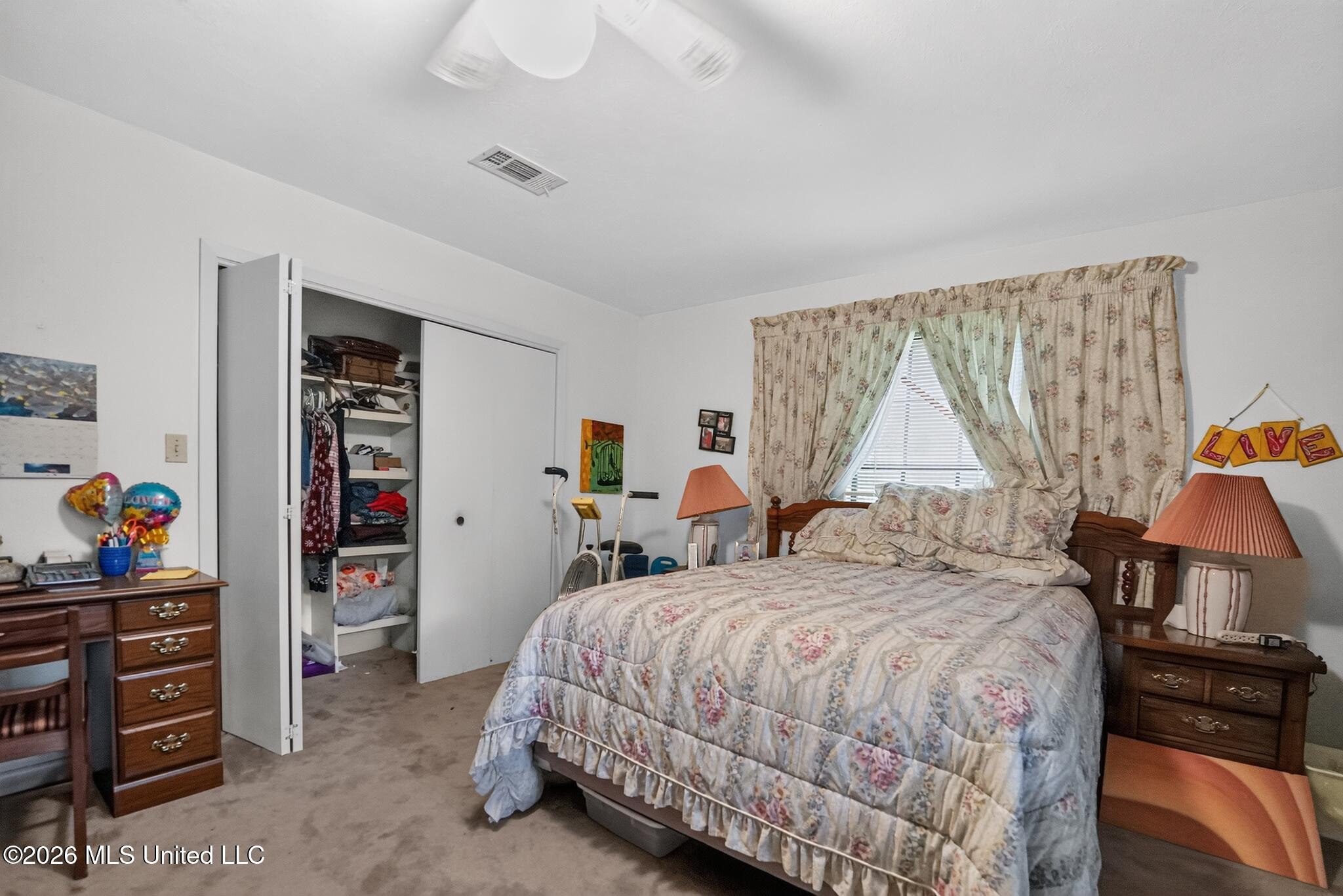 6077 N Mcraven Road Property Photo 20