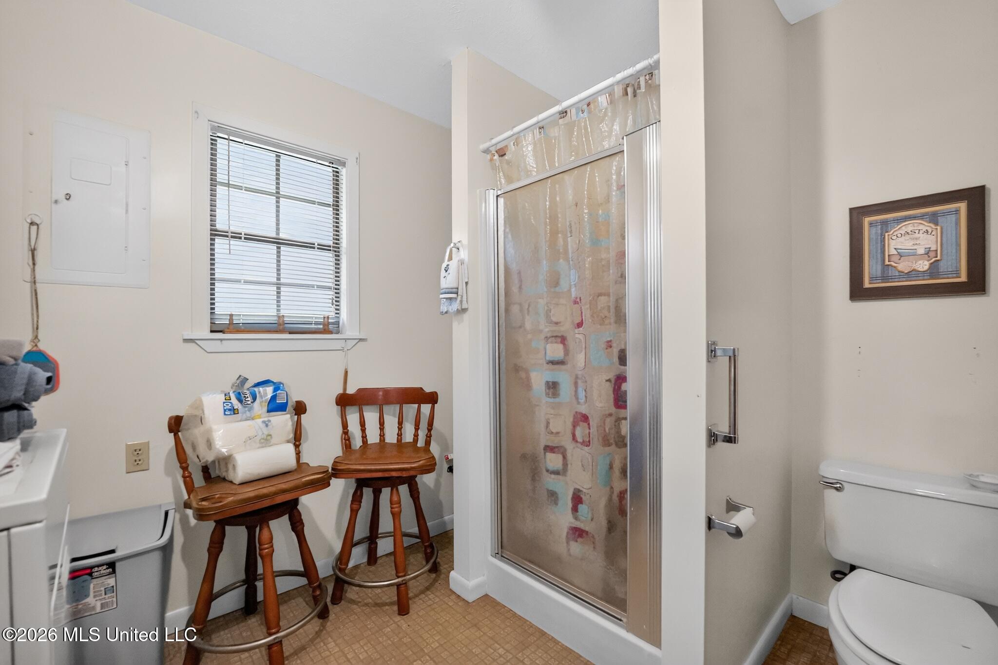 6077 N Mcraven Road Property Photo 24