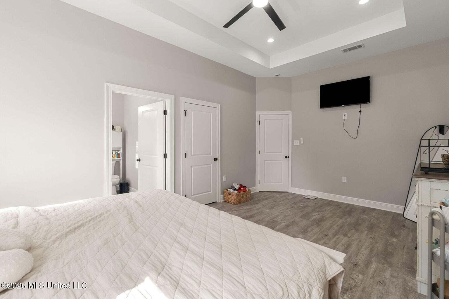 207 S Jackson Avenue Property Photo 17