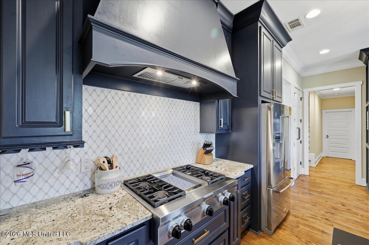 104 Camden Trail Property Photo 13