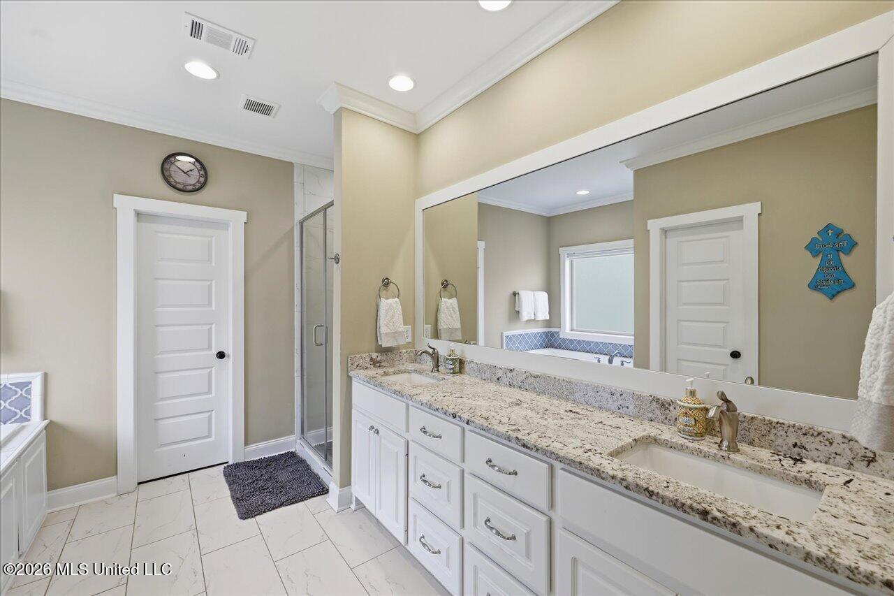 104 Camden Trail Property Photo 27