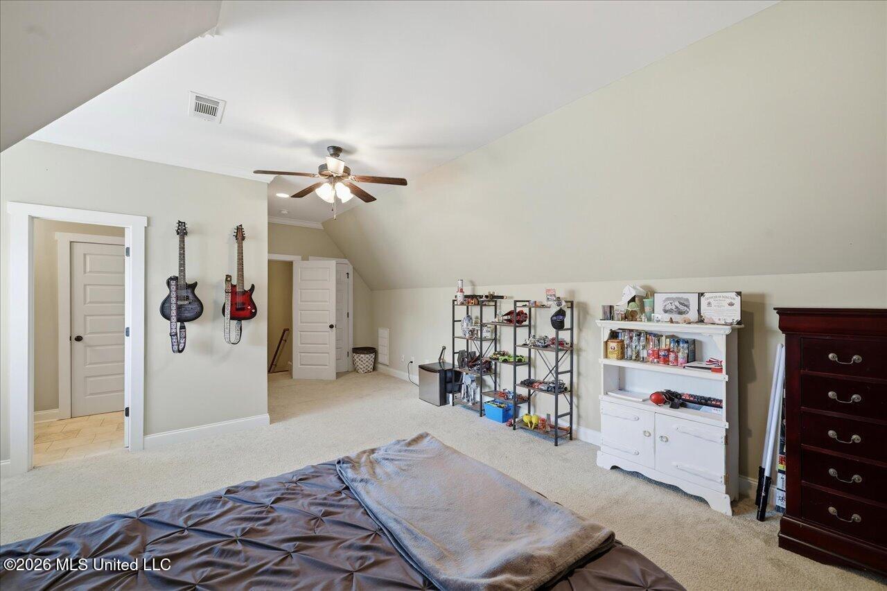104 Camden Trail Property Photo 38