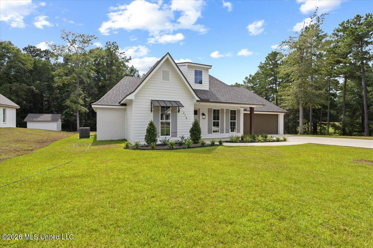 216 E Mccormick Drive Property Photo 2