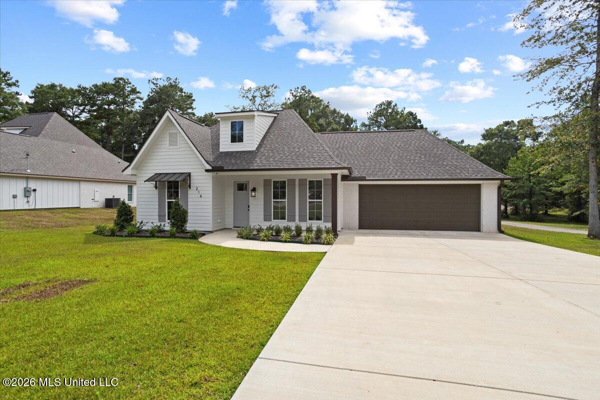 216 E Mccormick Drive Property Photo 3
