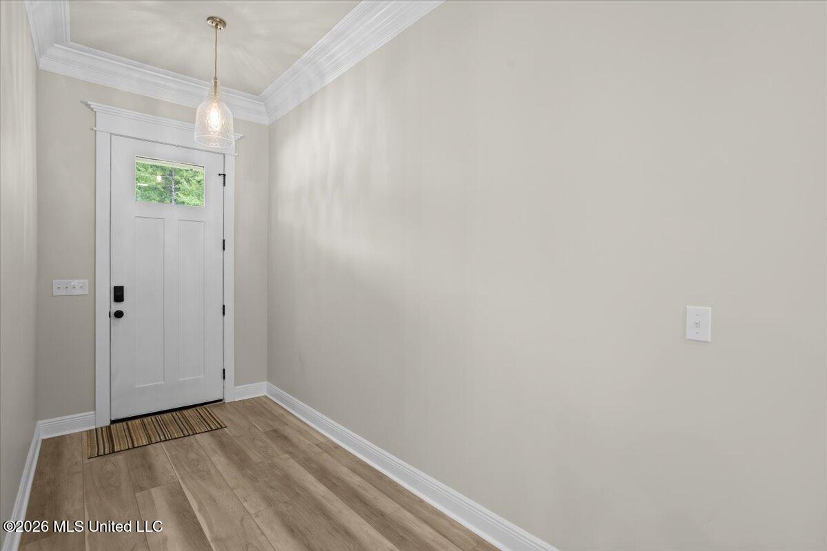 216 E Mccormick Drive Property Photo 5