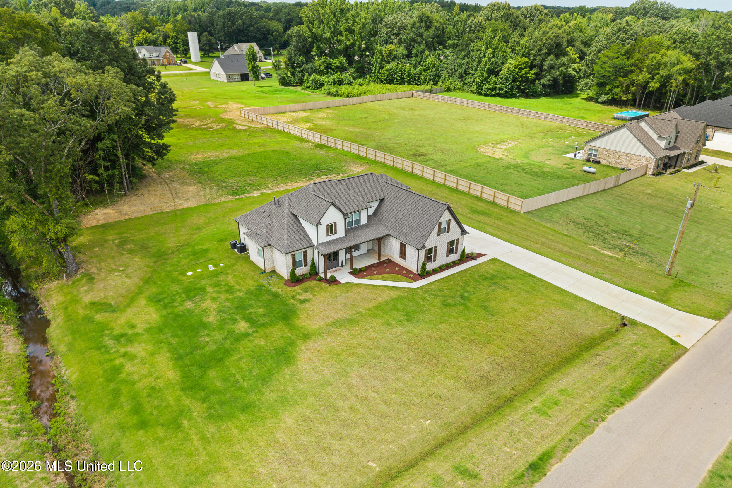 230 Centerline Roper Loop Property Photo 8