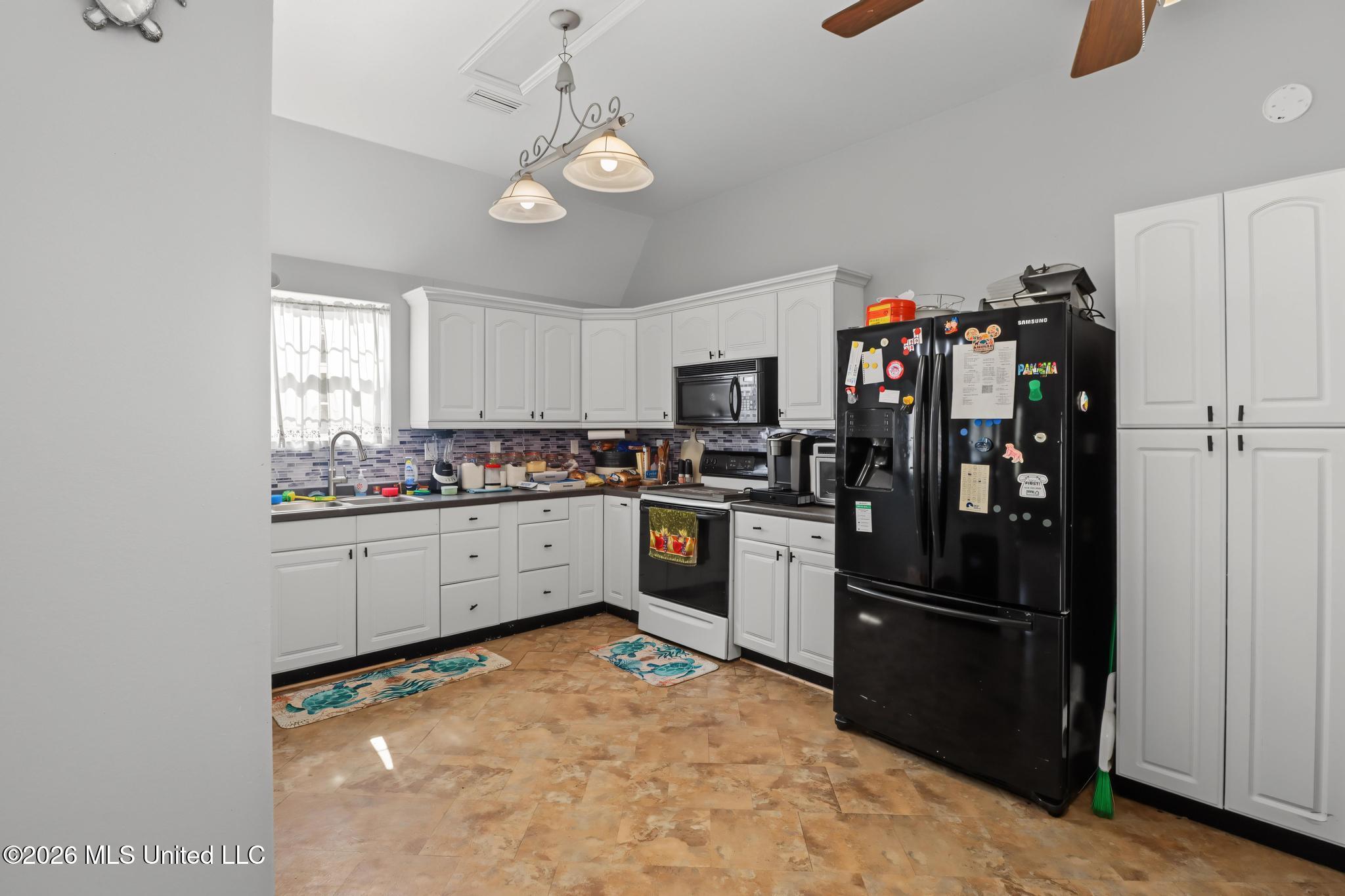 11801 Jim Ramsay Road Property Photo 9