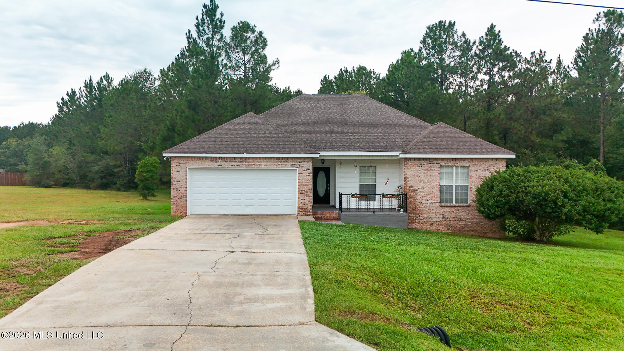 21645 E Ridge Drive Property Photo 5