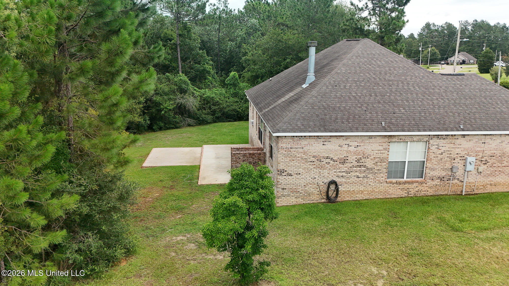 21645 E Ridge Drive Property Photo 11