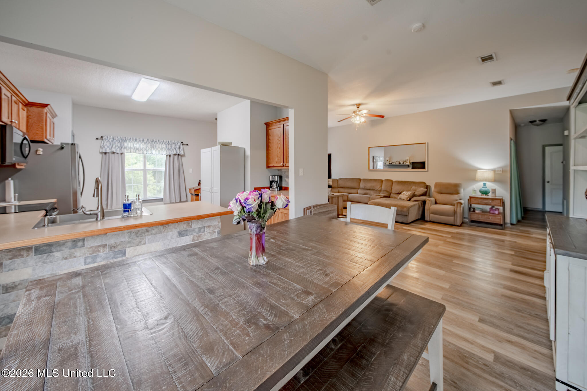 21645 E Ridge Drive Property Photo 18