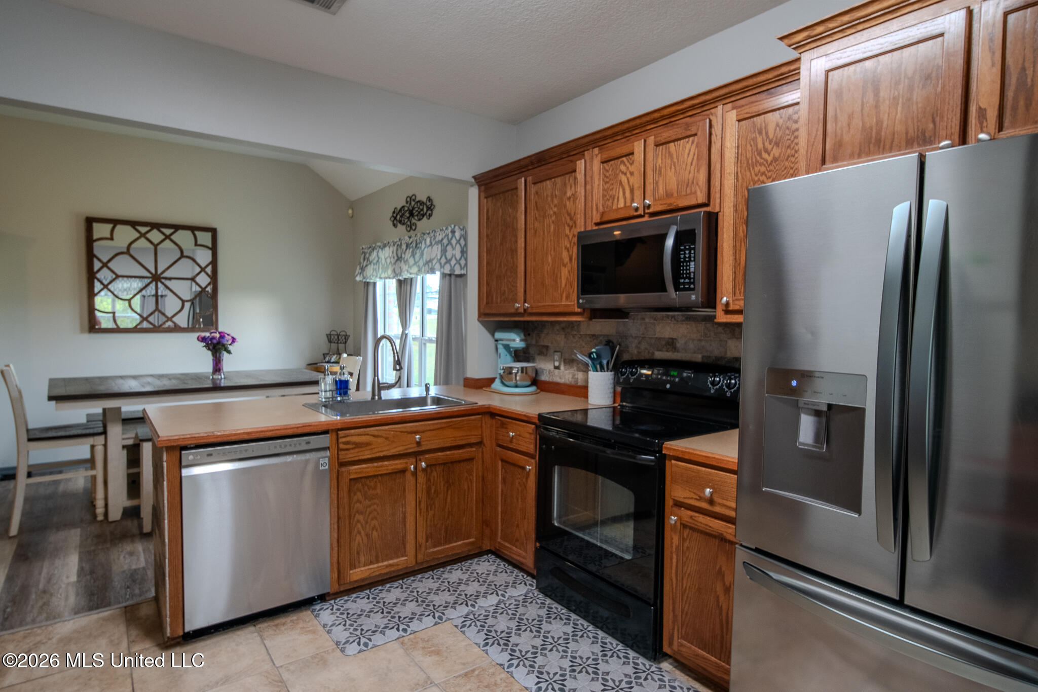 21645 E Ridge Drive Property Photo 20