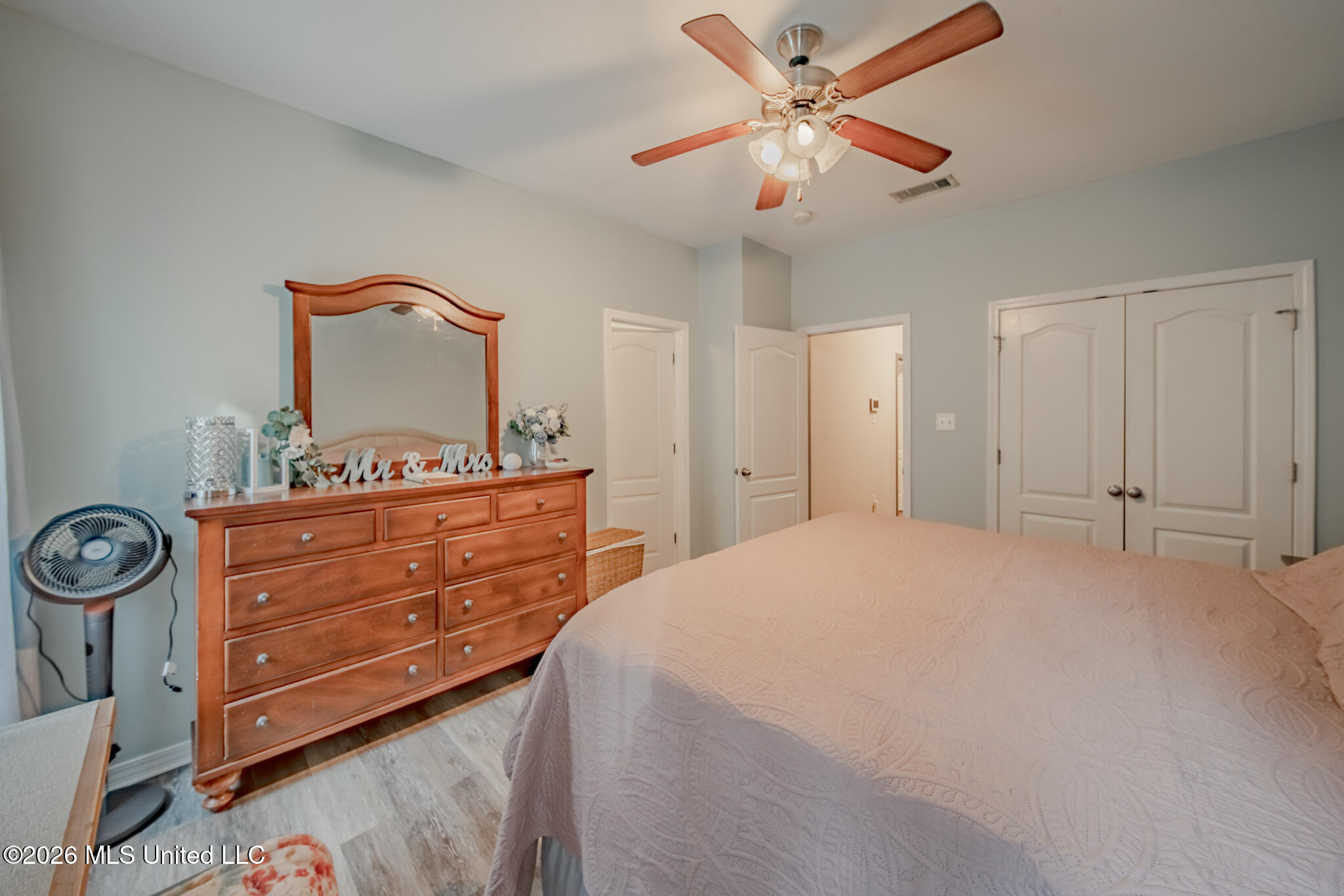21645 E Ridge Drive Property Photo 21