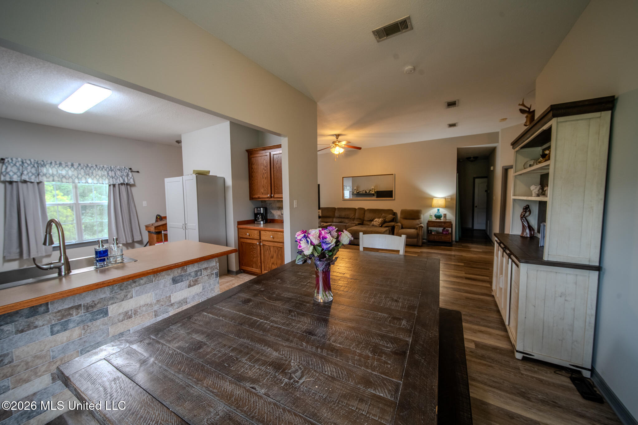 21645 E Ridge Drive Property Photo 23