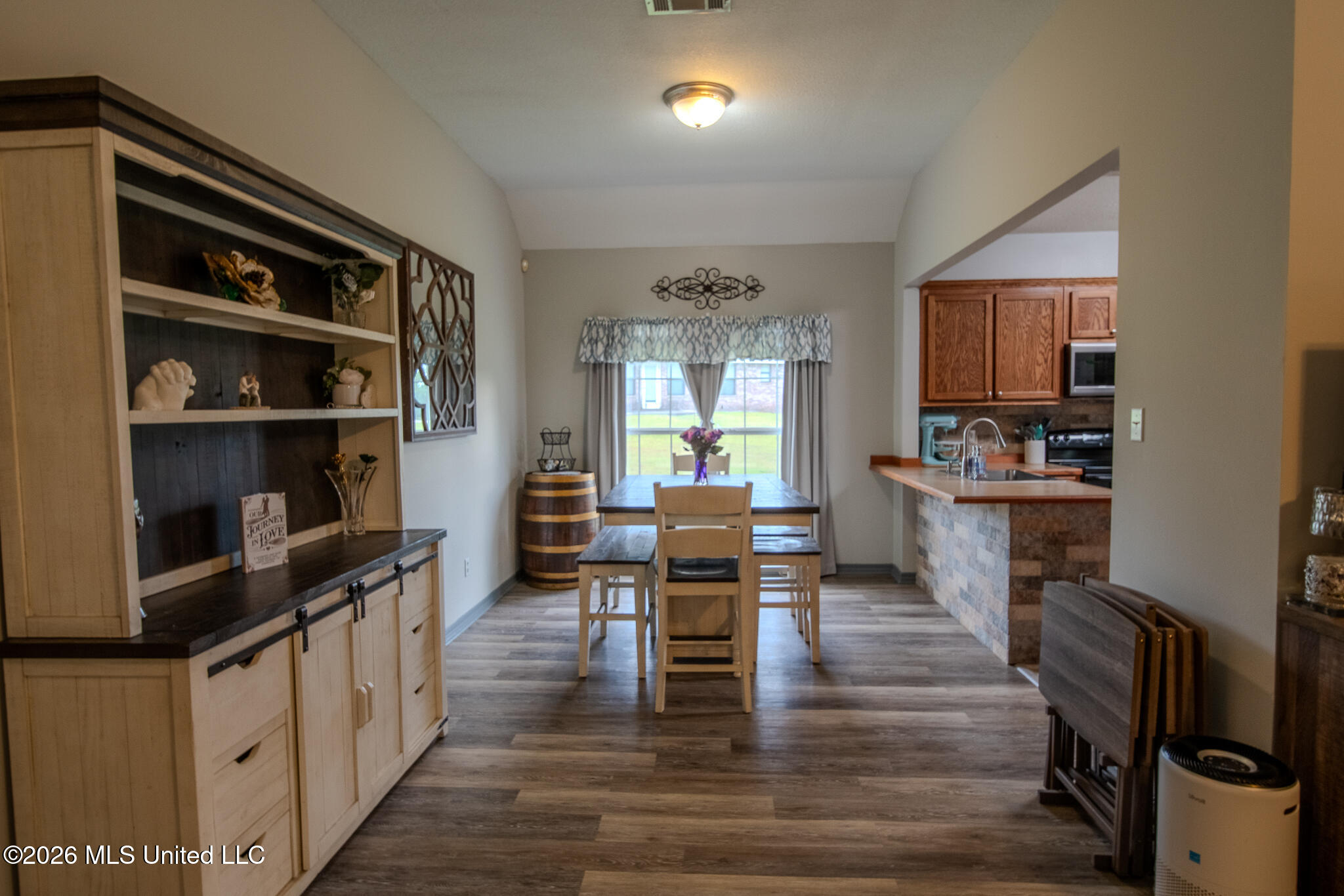 21645 E Ridge Drive Property Photo 24