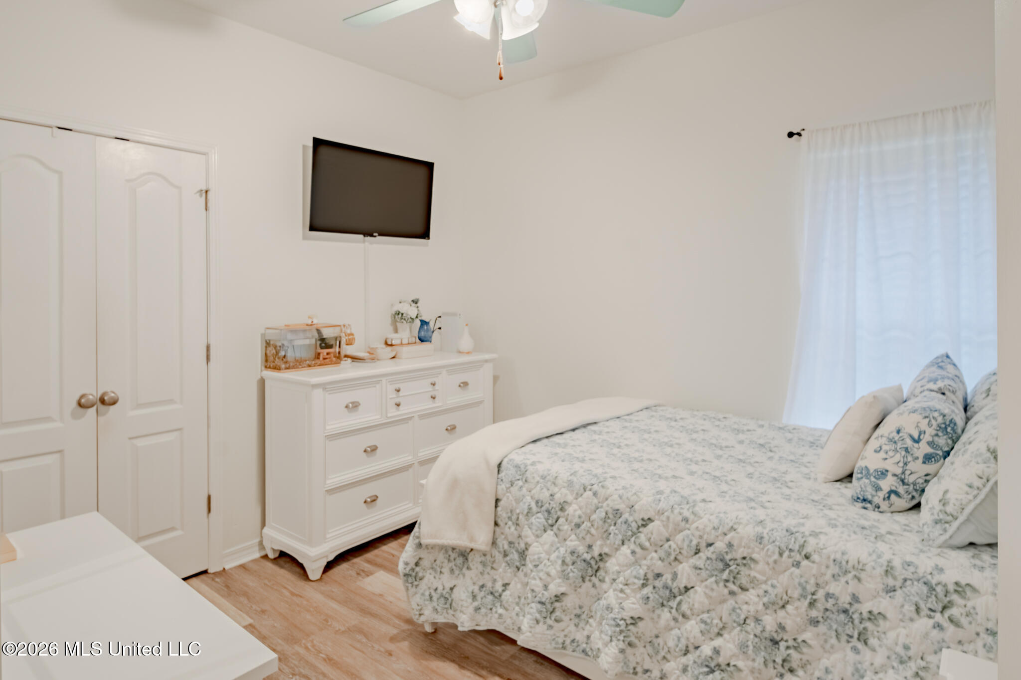21645 E Ridge Drive Property Photo 28