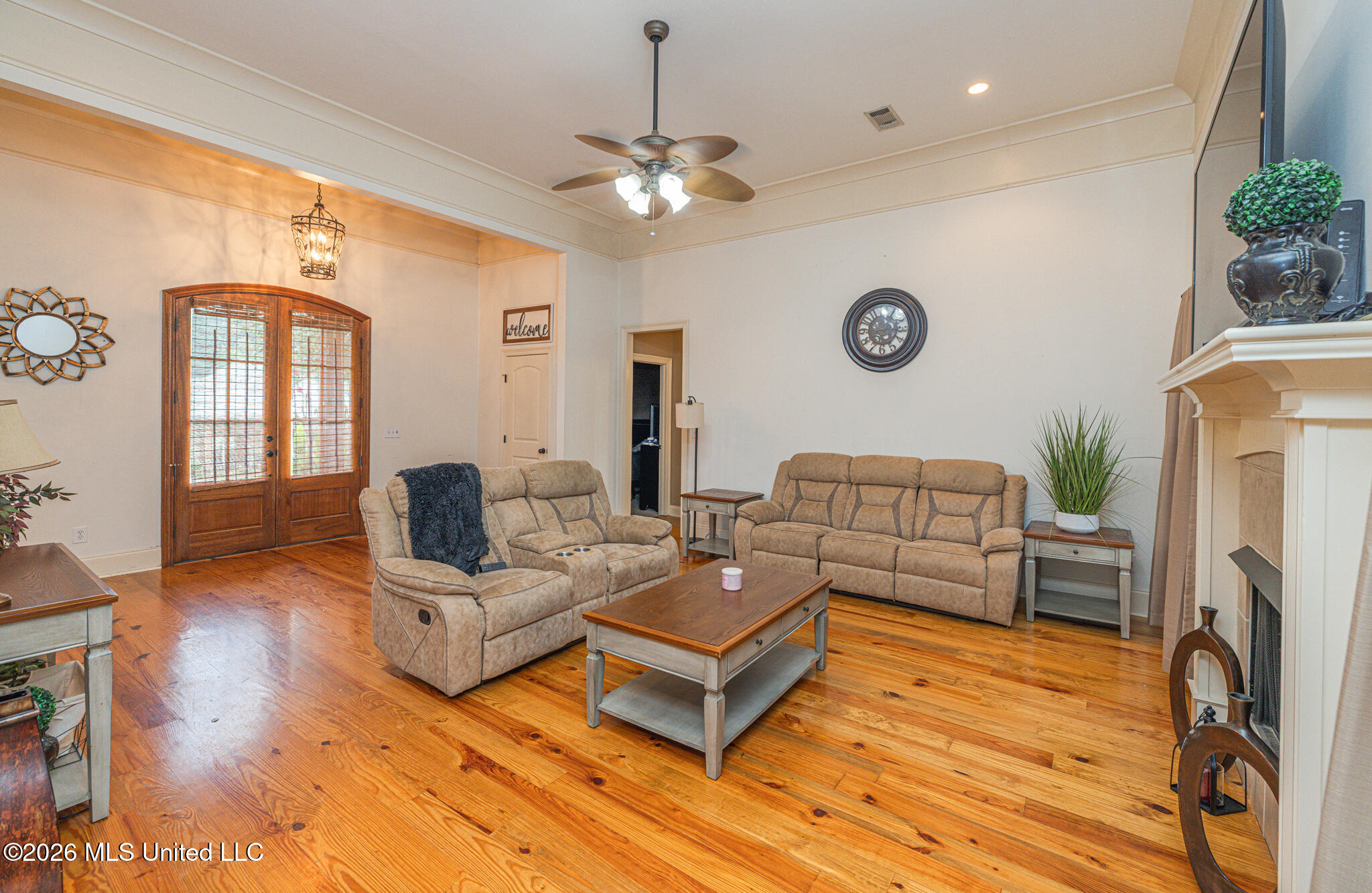111 Hallmark Place Property Photo 5