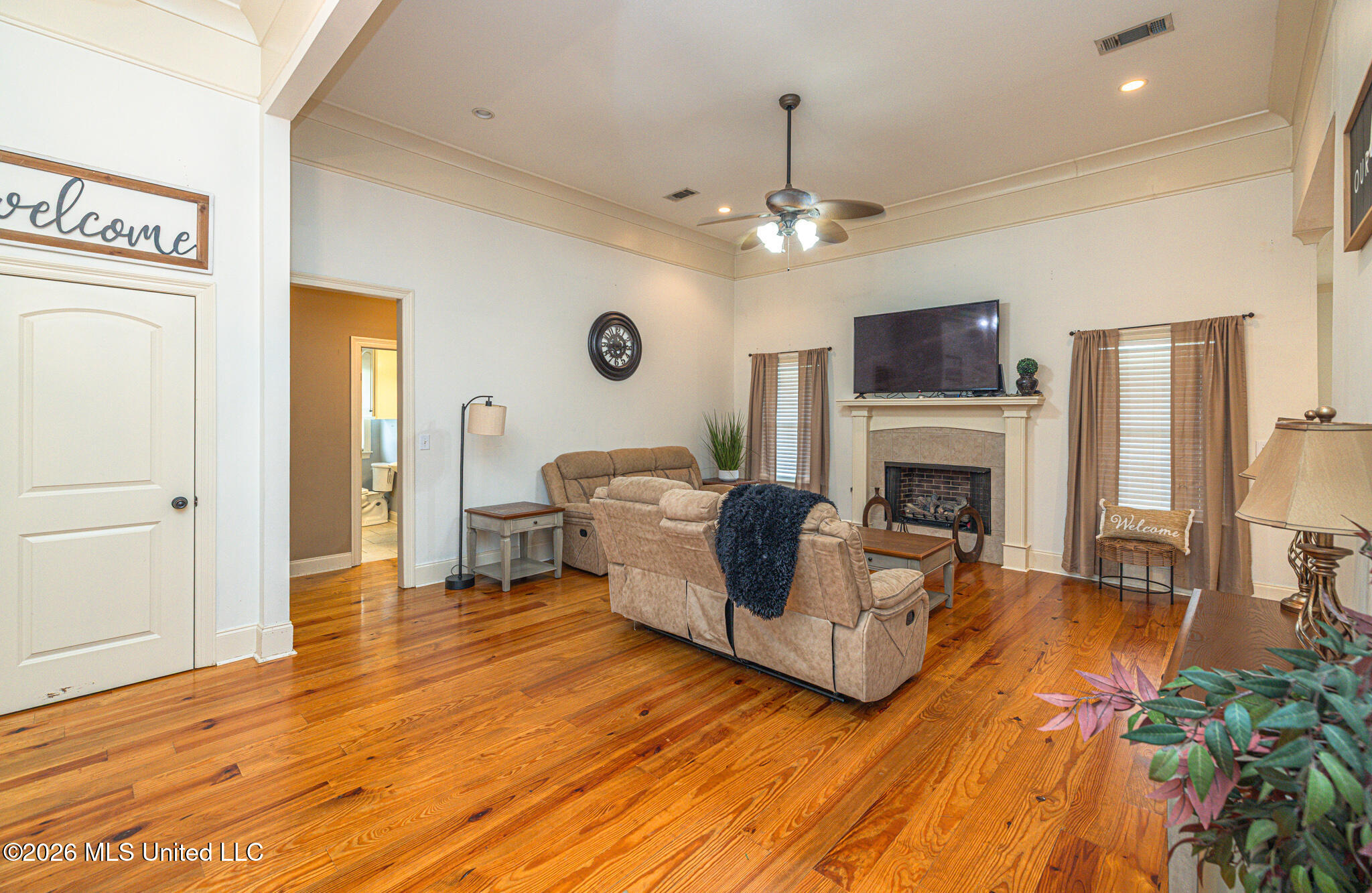 111 Hallmark Place Property Photo 7