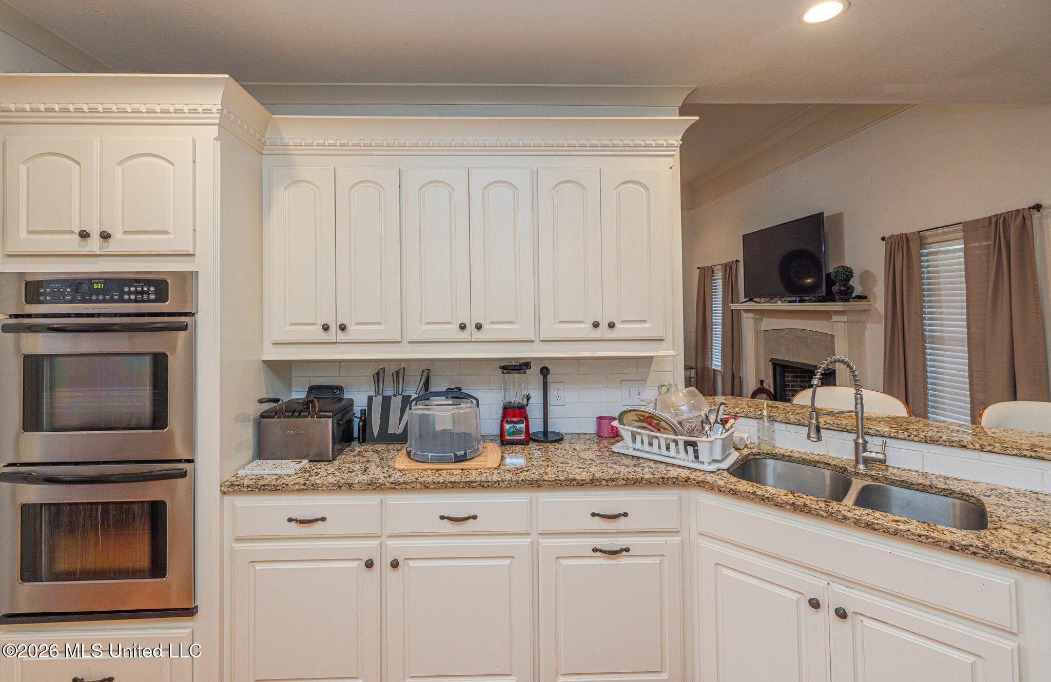 111 Hallmark Place Property Photo 14