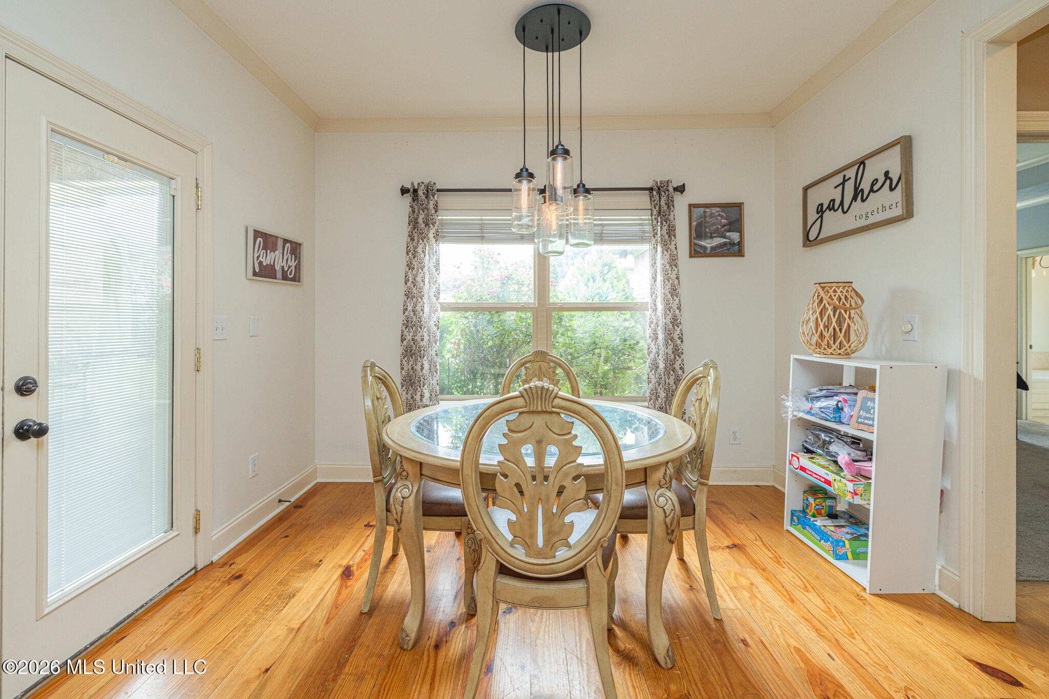 111 Hallmark Place Property Photo 16