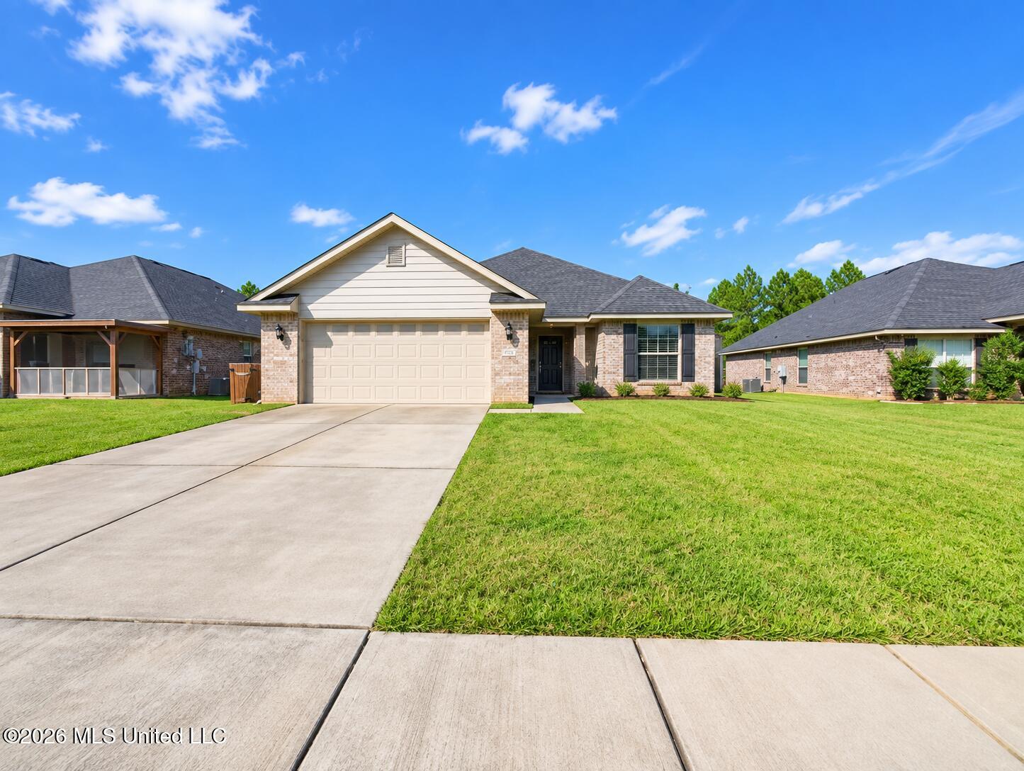 18194 Tiffany Renee Drive Property Photo 3