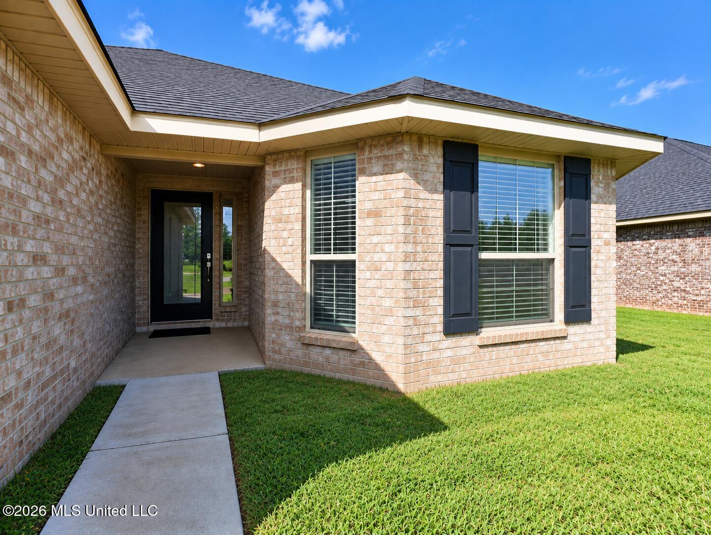 18194 Tiffany Renee Drive Property Photo 4