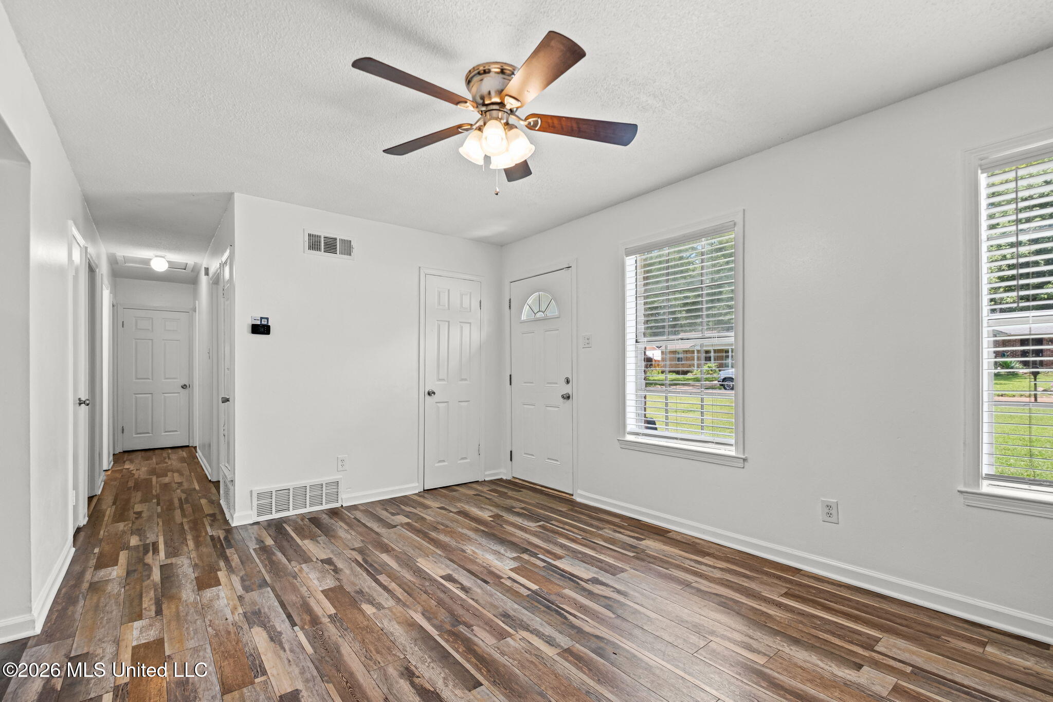 8144 Cedarbrook Drive Property Photo 4
