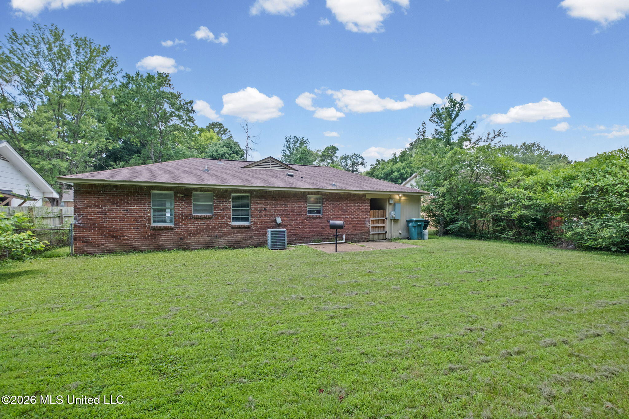 8144 Cedarbrook Drive Property Photo 18