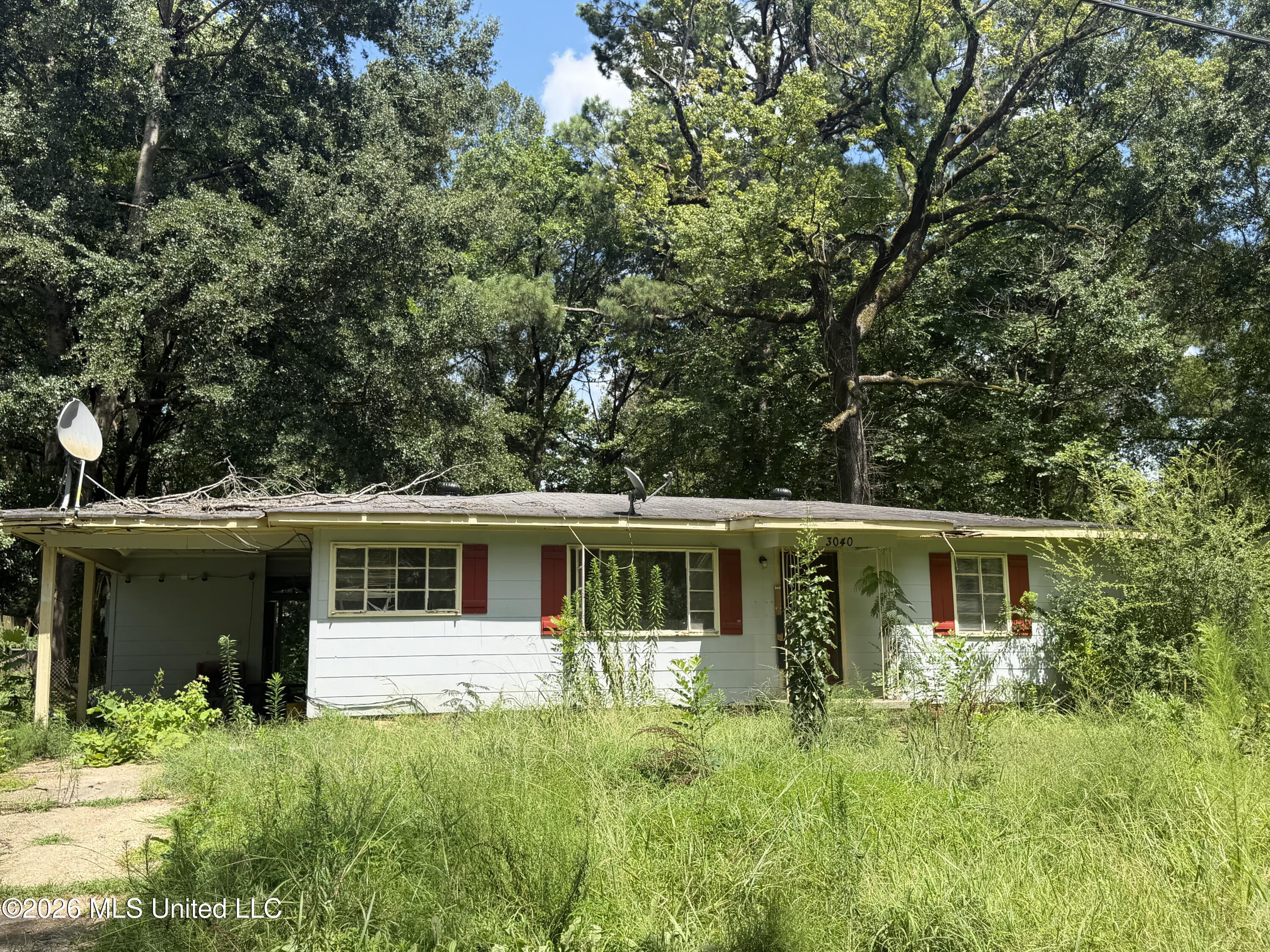 3040 Woodside Drive Property Photo 1