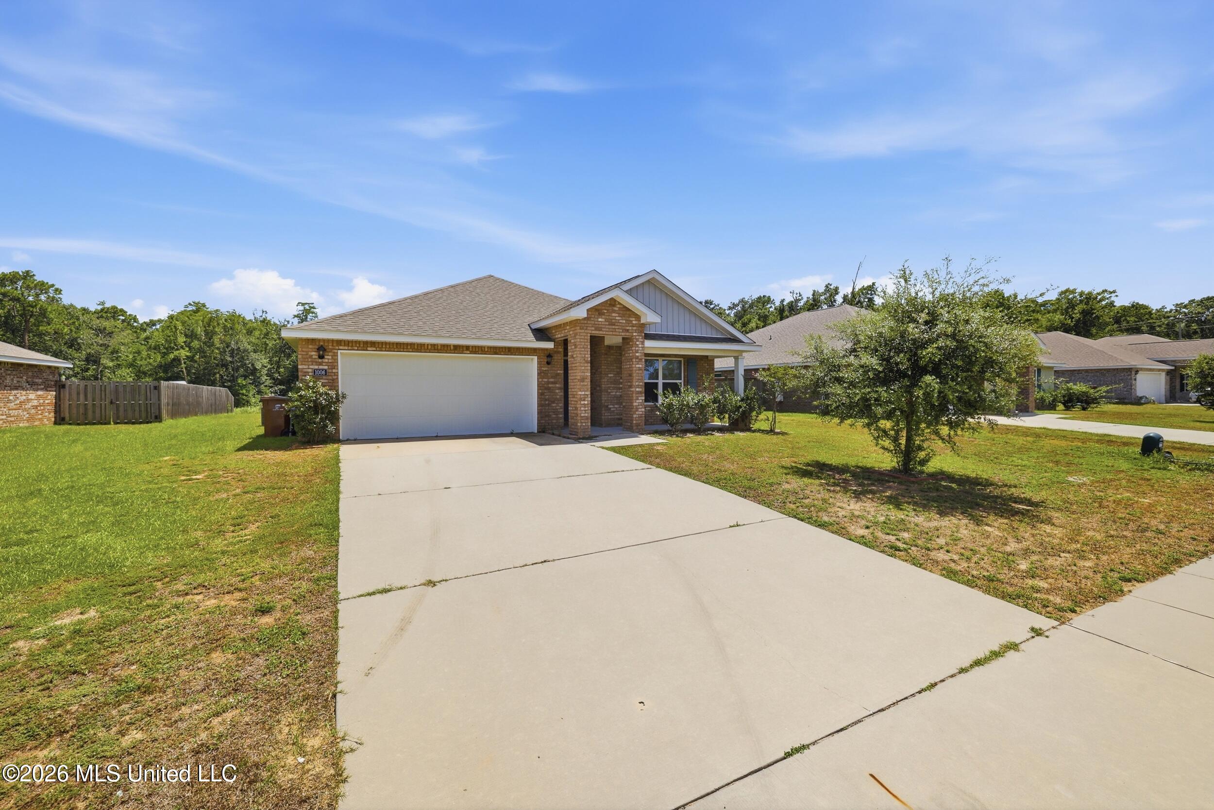 1006 Enclave Circle Property Photo 4