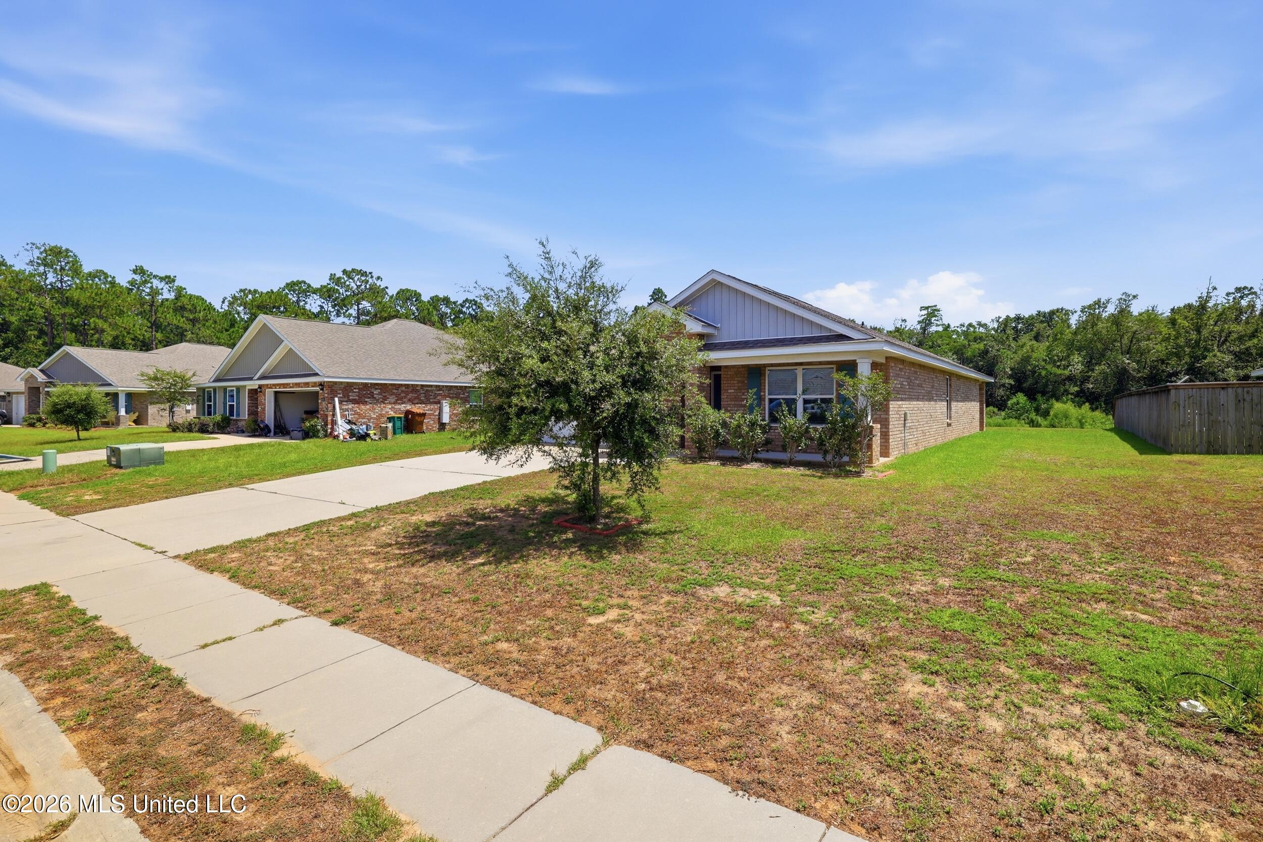 1006 Enclave Circle Property Photo 5