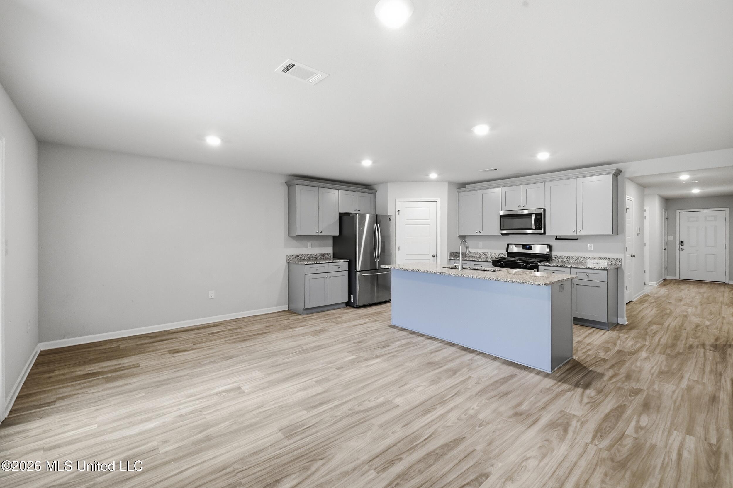 1006 Enclave Circle Property Photo 7