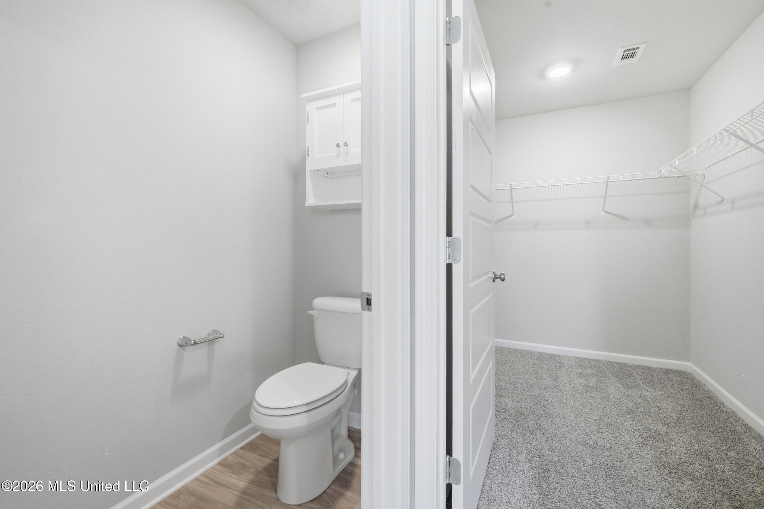 1006 Enclave Circle Property Photo 25