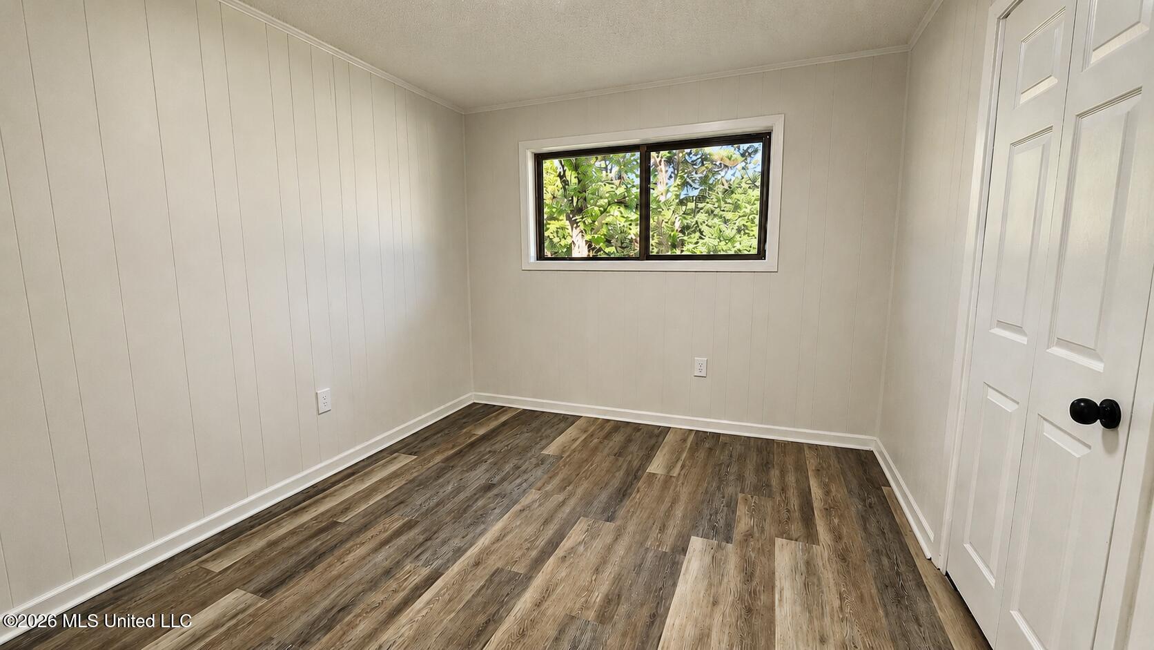 561 Colonial Drive Property Photo 19