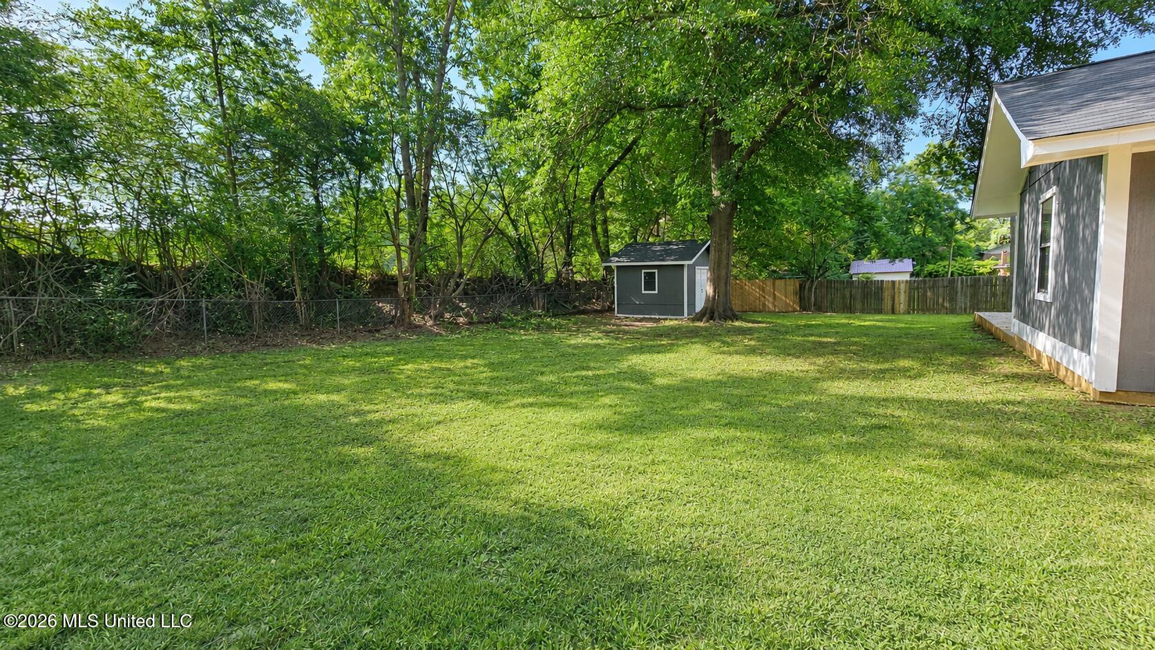 561 Colonial Drive Property Photo 24