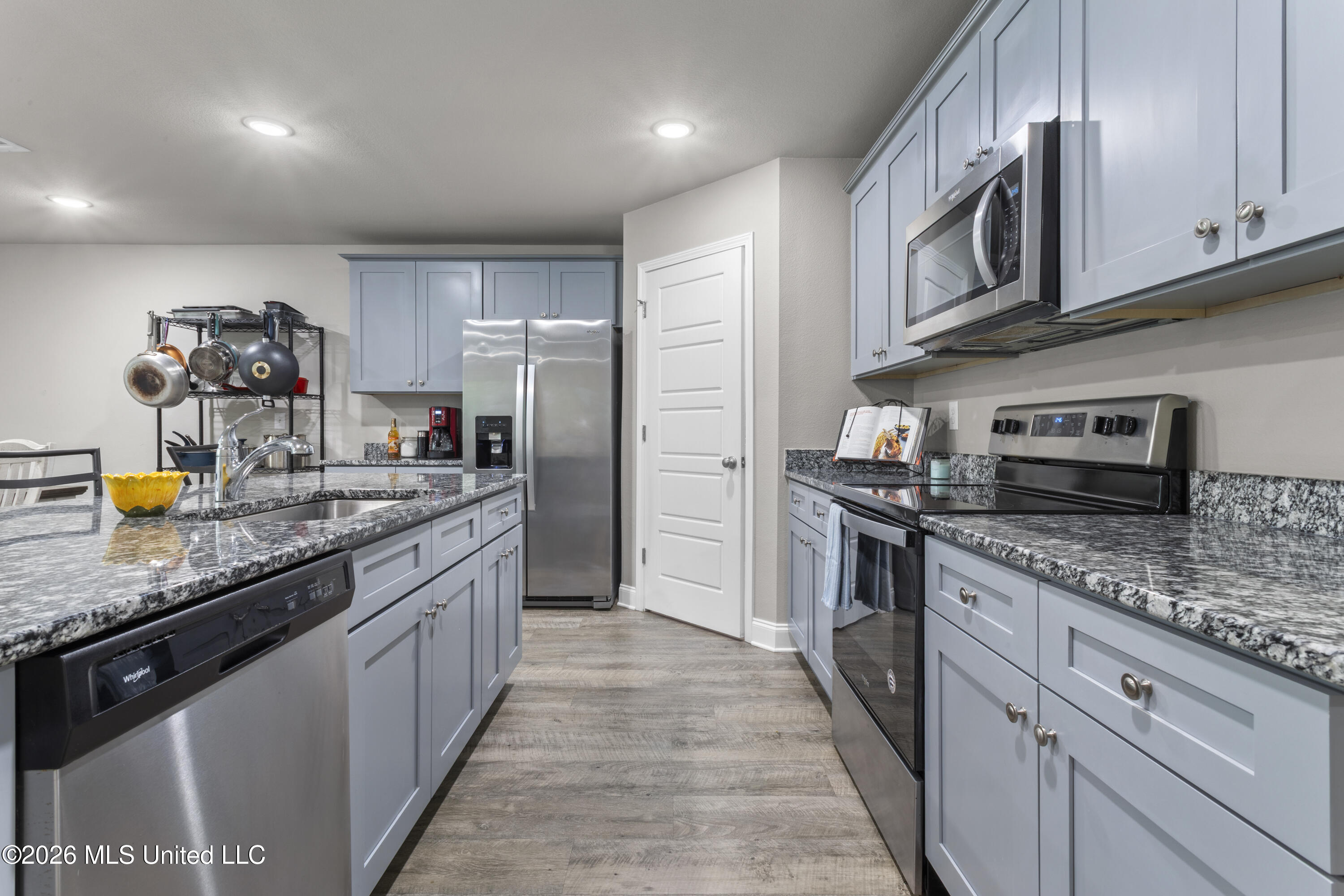 10239 Willow Leaf Drive Property Photo 12