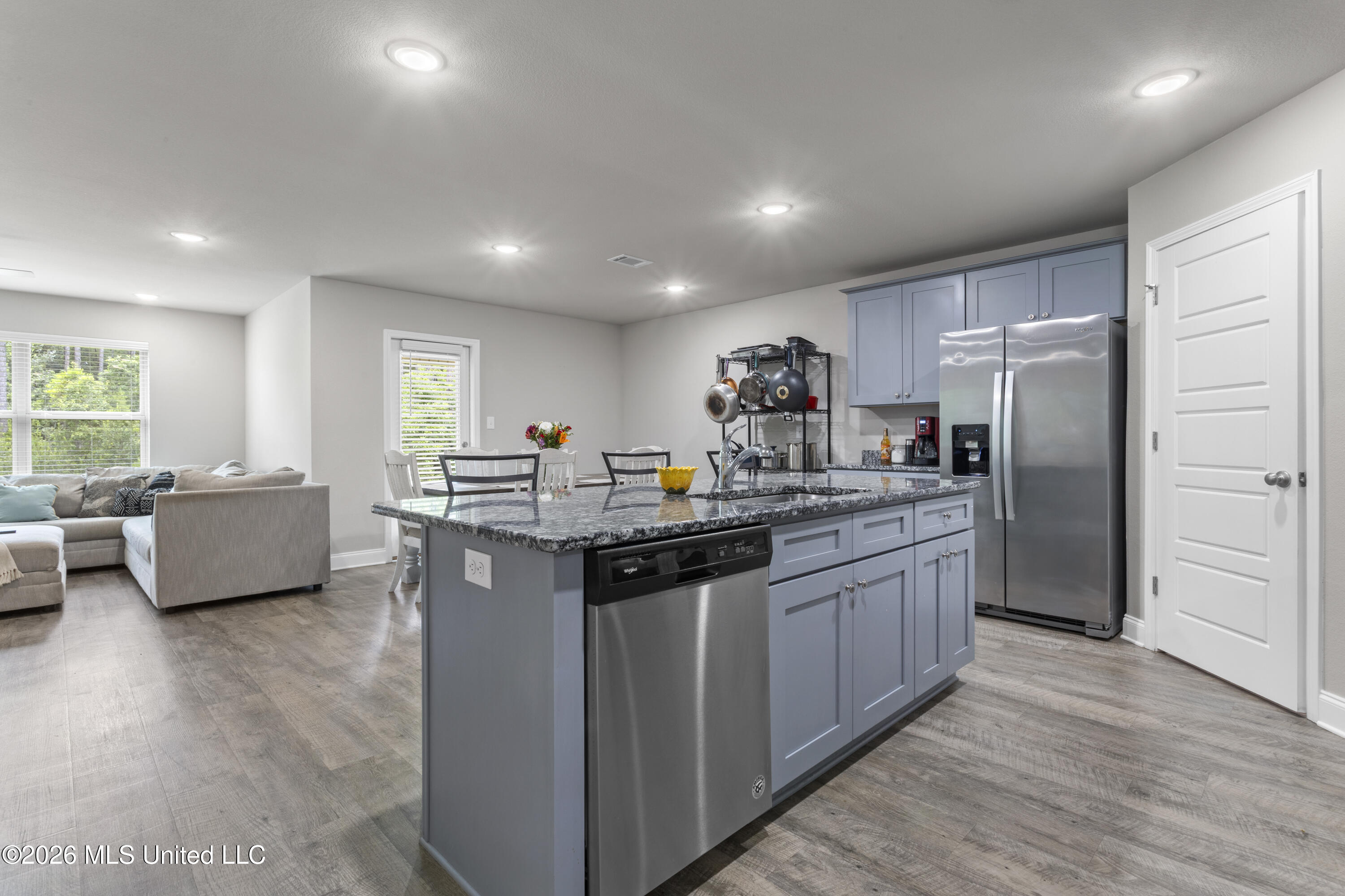 10239 Willow Leaf Drive Property Photo 13