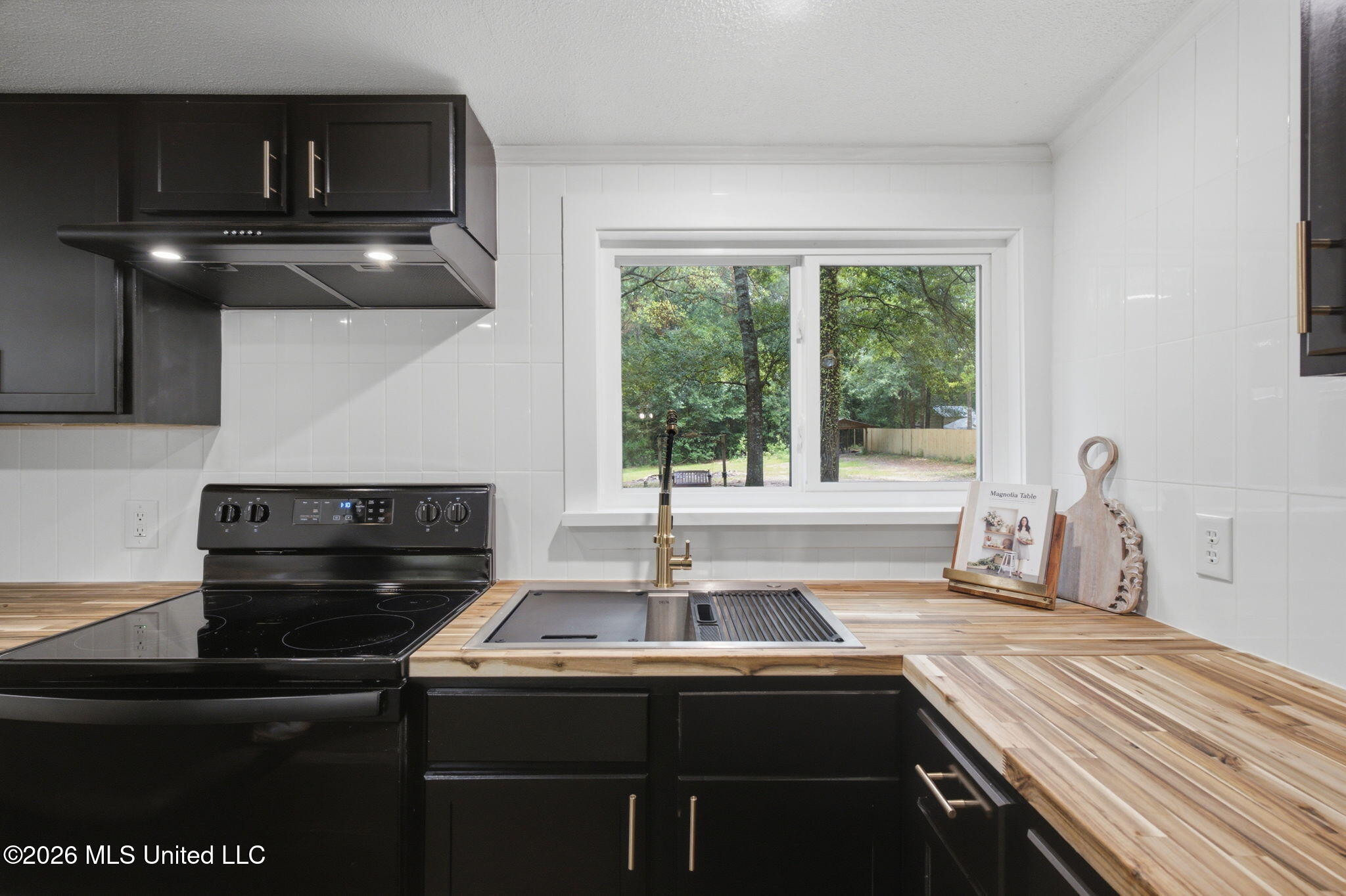 54 Jefferson Road Property Photo 11