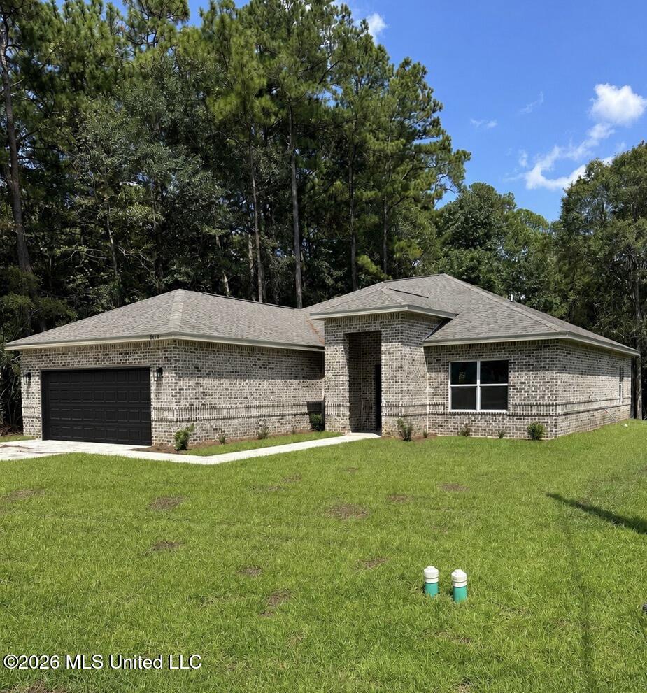 8904 Boxwood Lane Property Photo 1