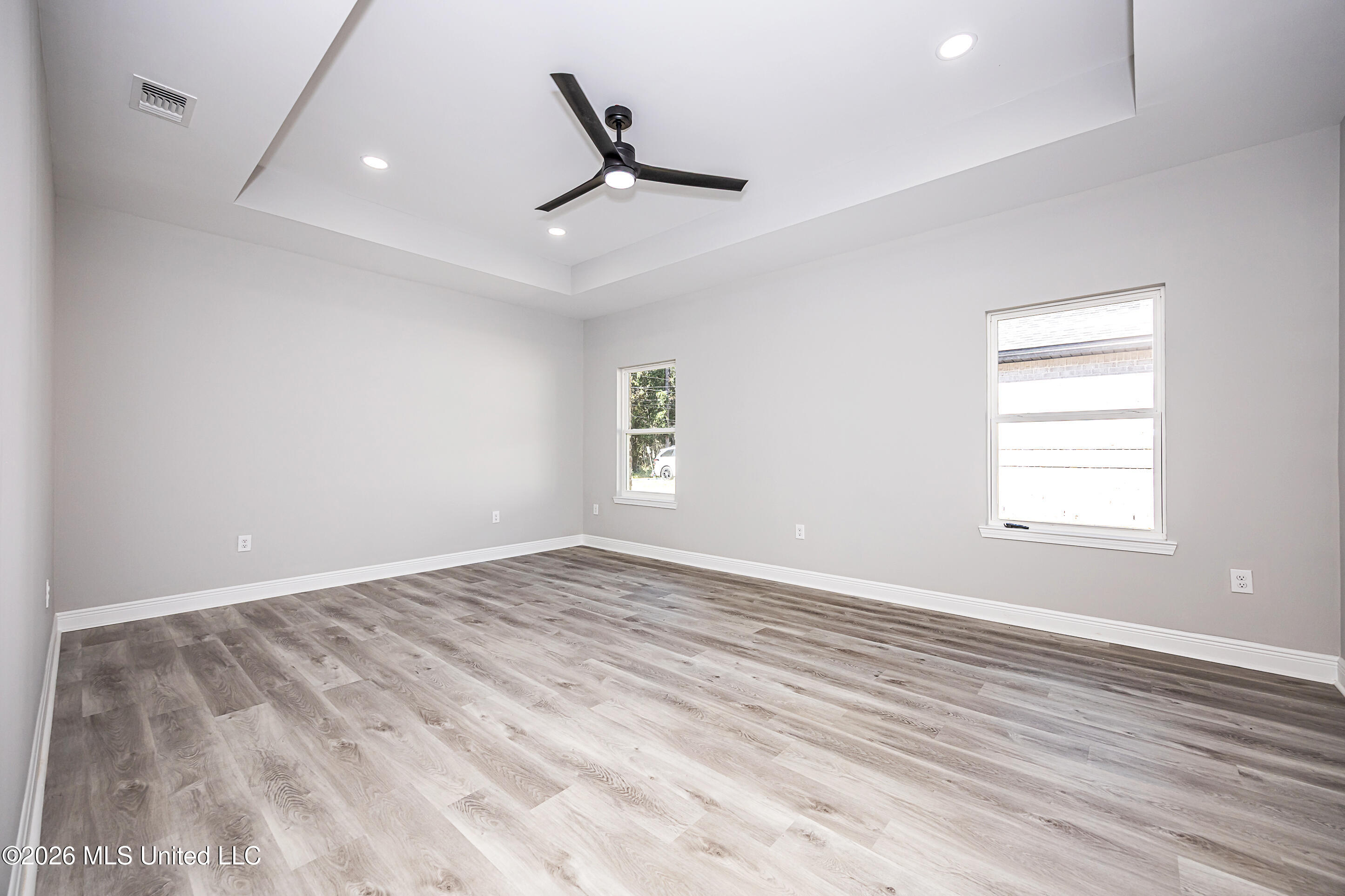 8904 Boxwood Lane Property Photo 21