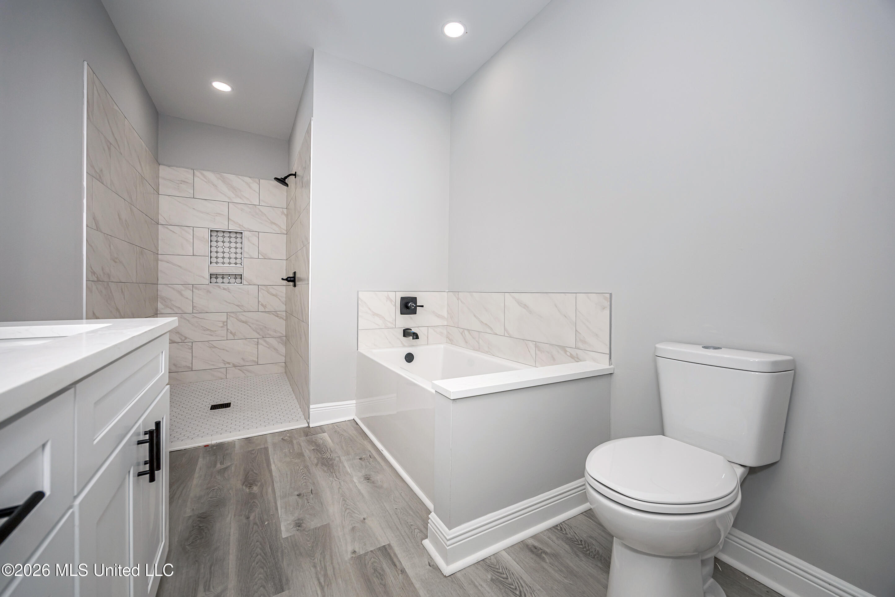 8904 Boxwood Lane Property Photo 23