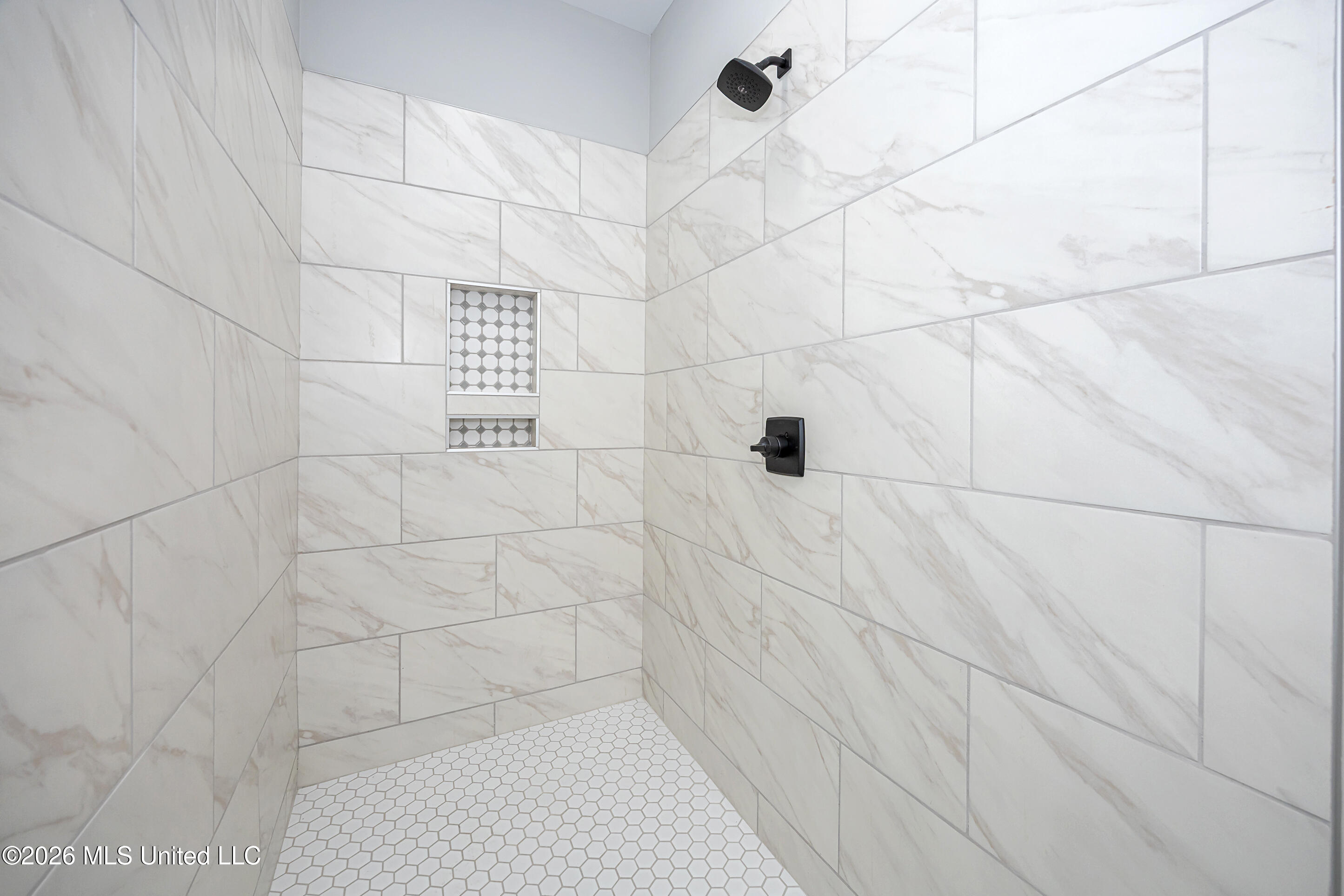 8904 Boxwood Lane Property Photo 24