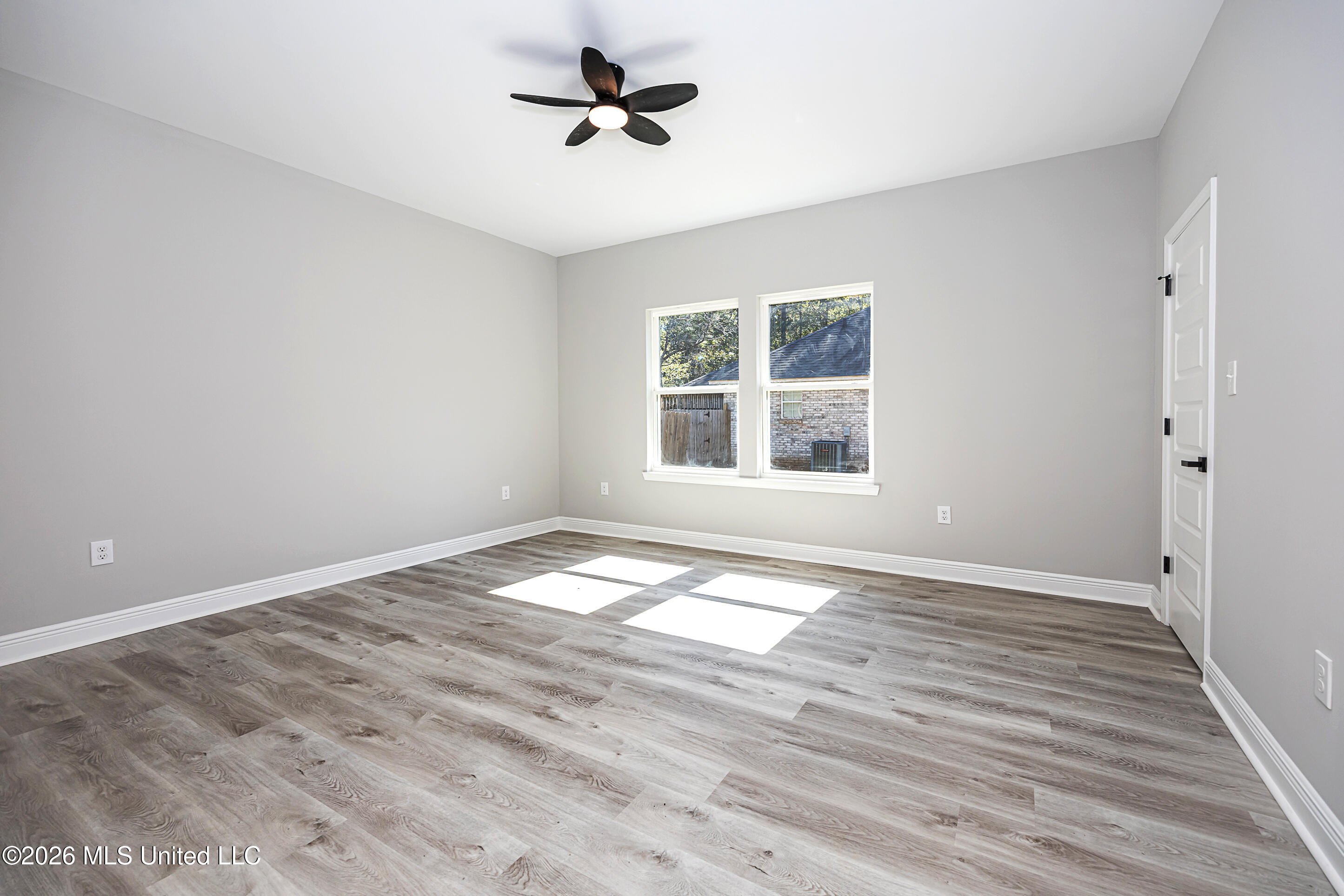 8904 Boxwood Lane Property Photo 32