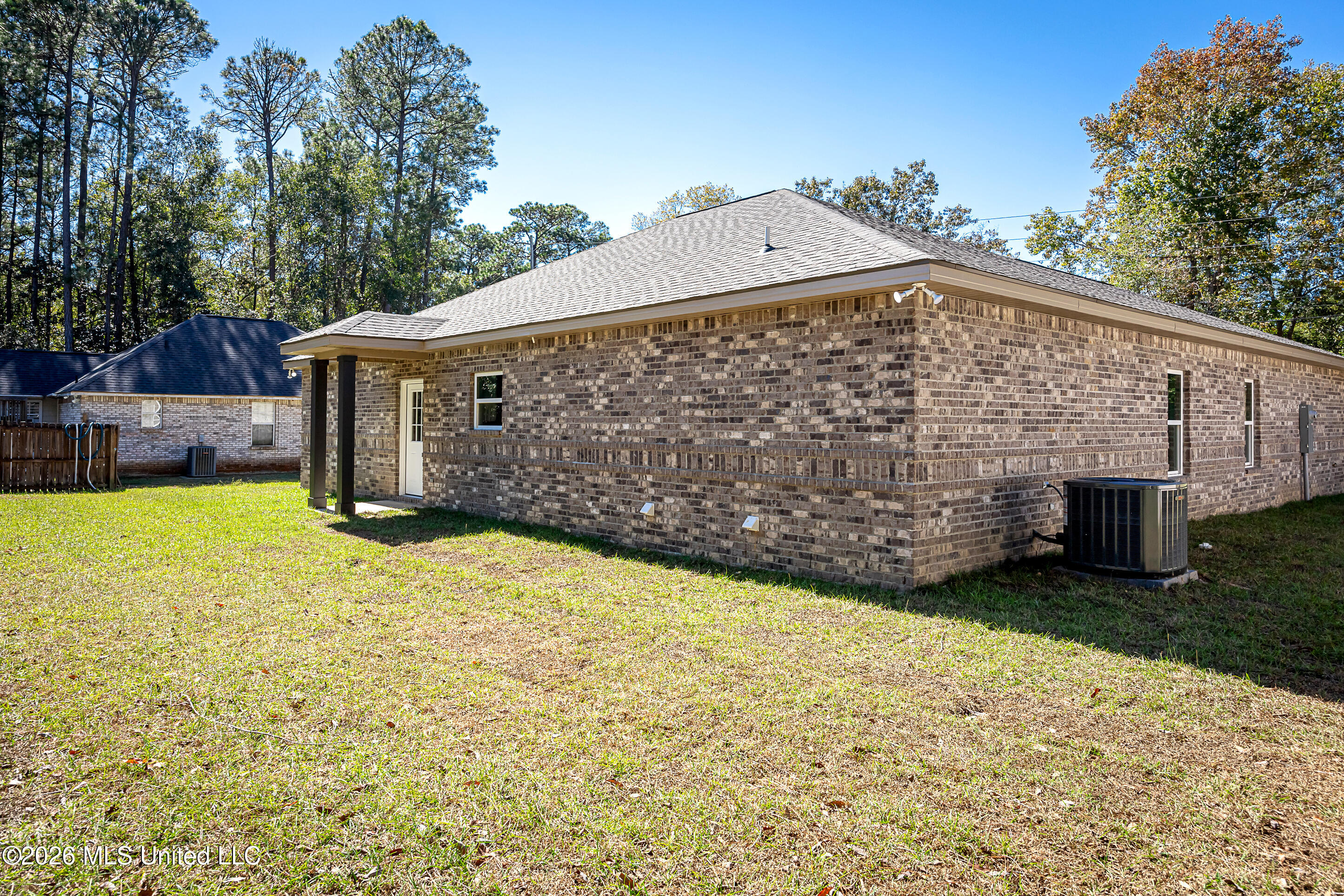 8904 Boxwood Lane Property Photo 41