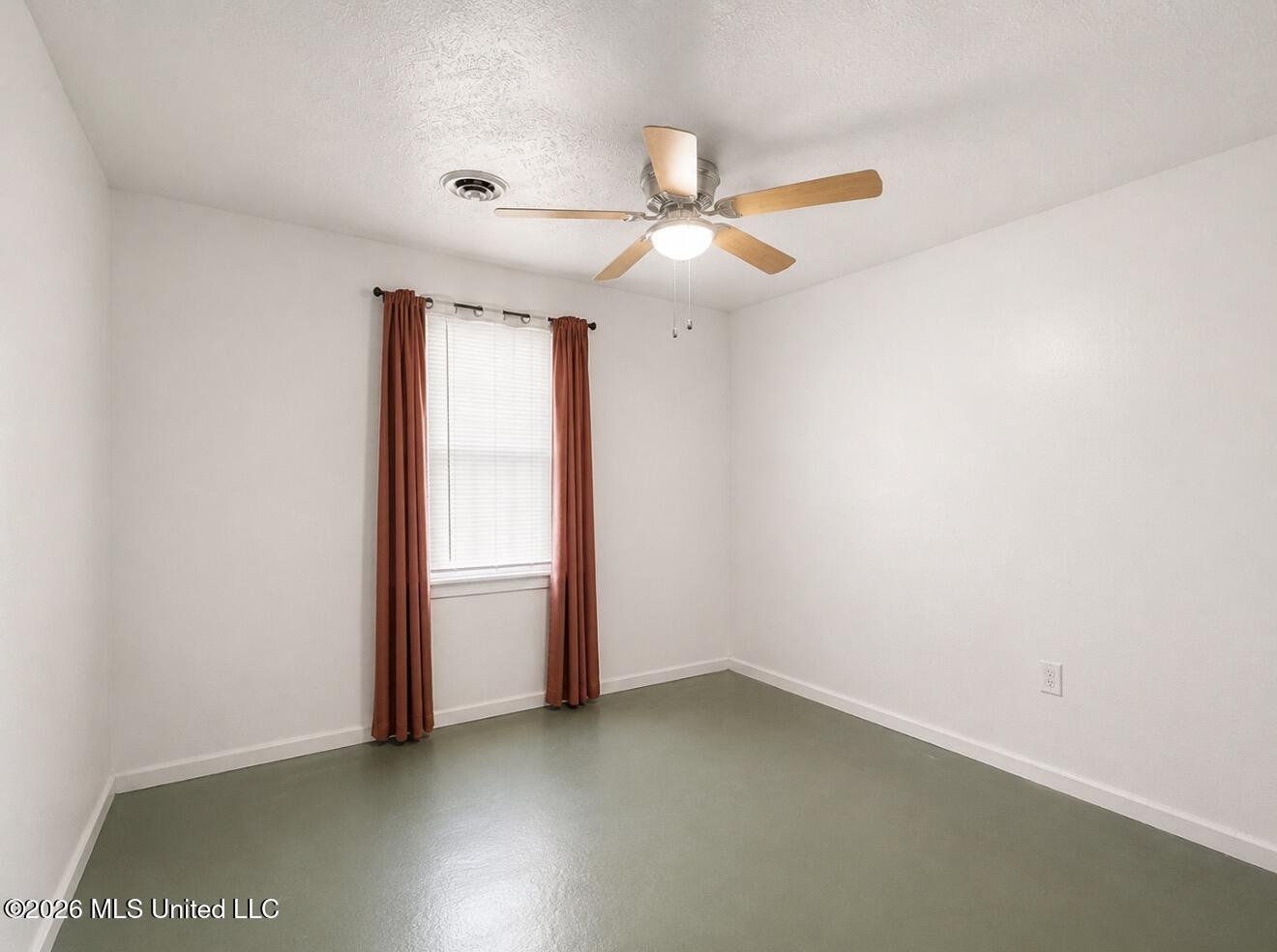 1795 Shady Lane Drive Property Photo 6