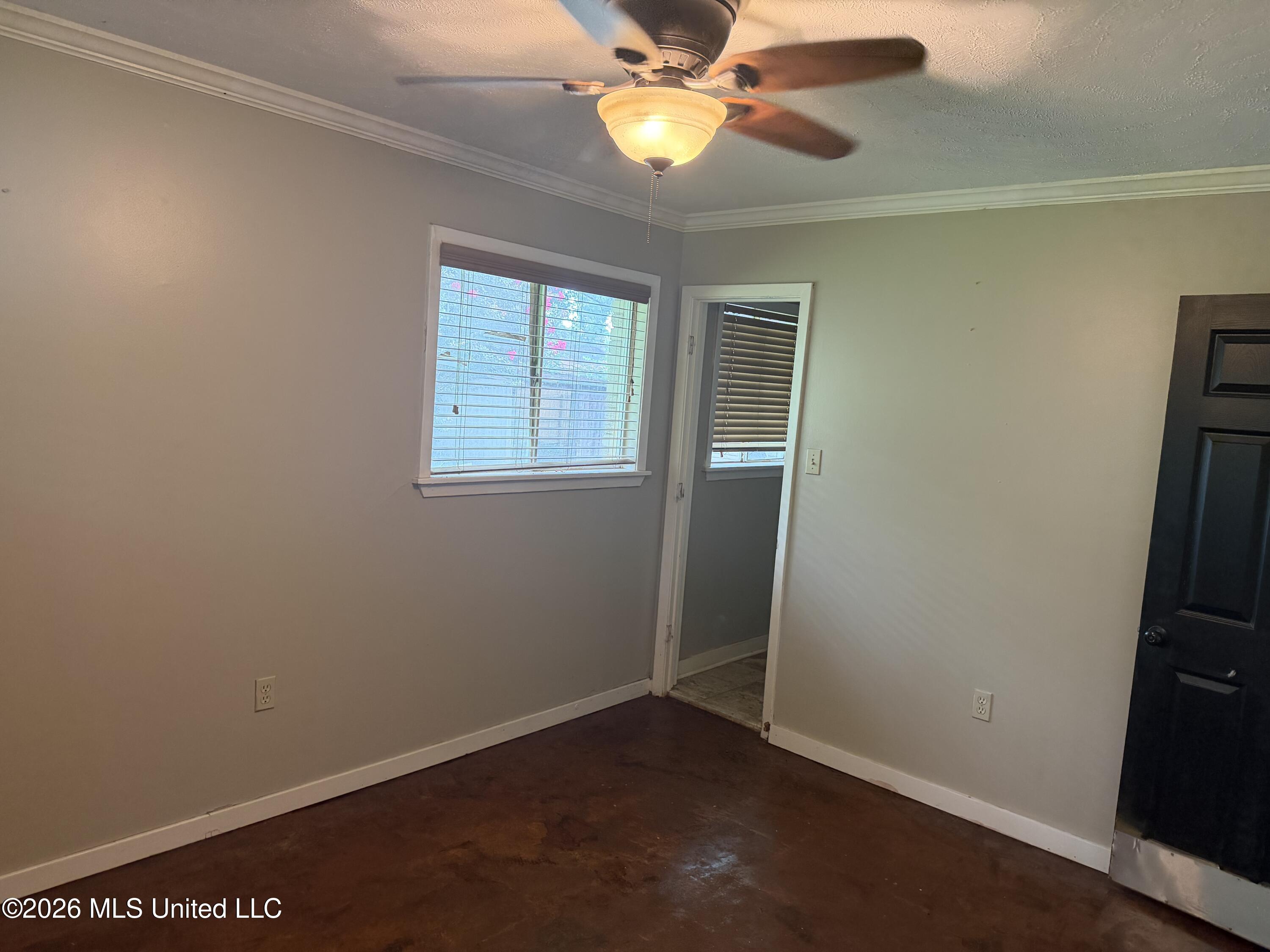 3654 Hood Drive Property Photo 5