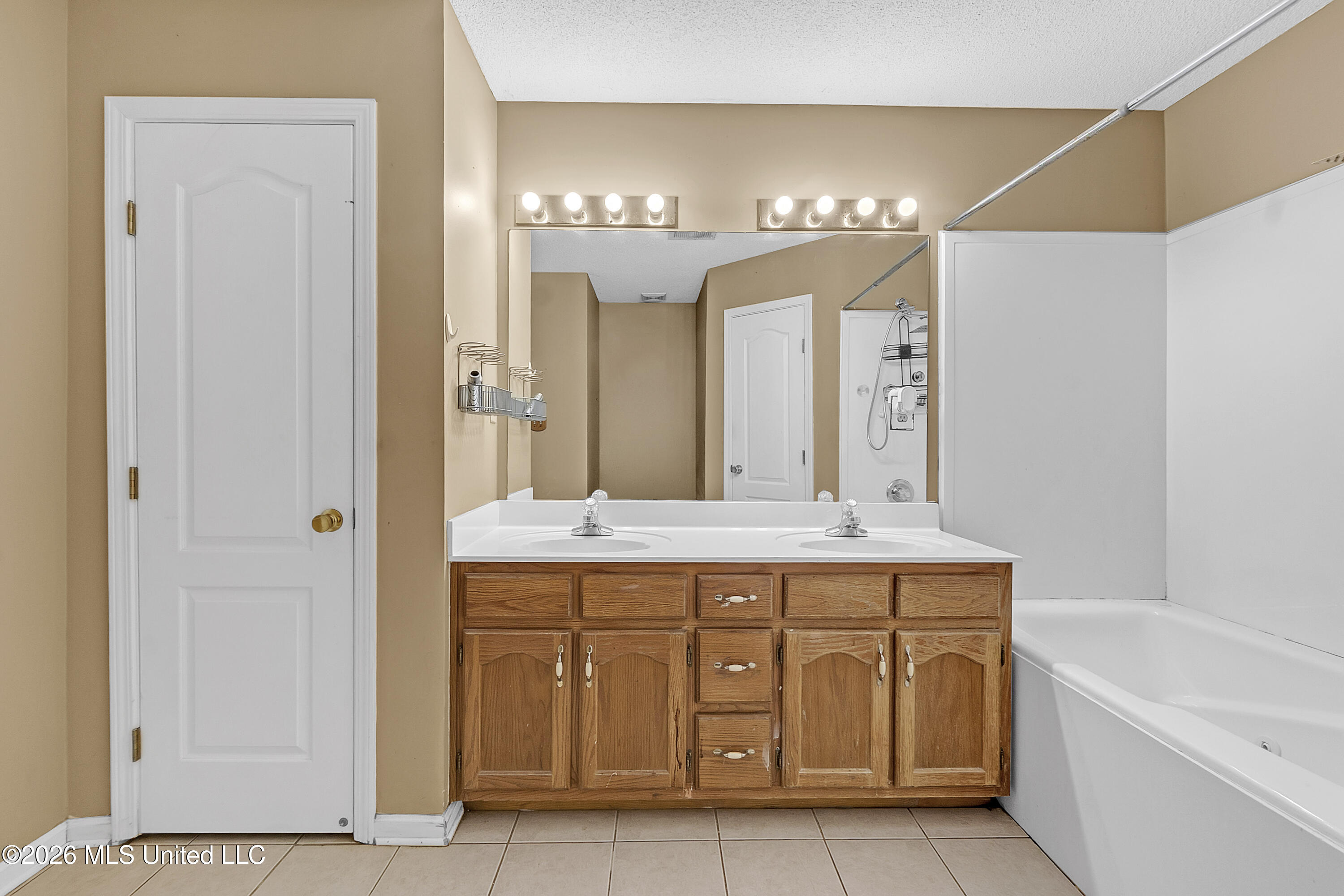209 American River Drive Property Photo 13