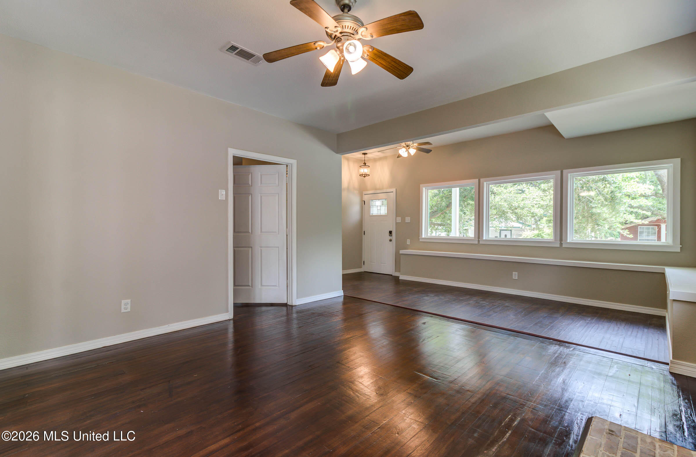 3420 12th Street Property Photo 6